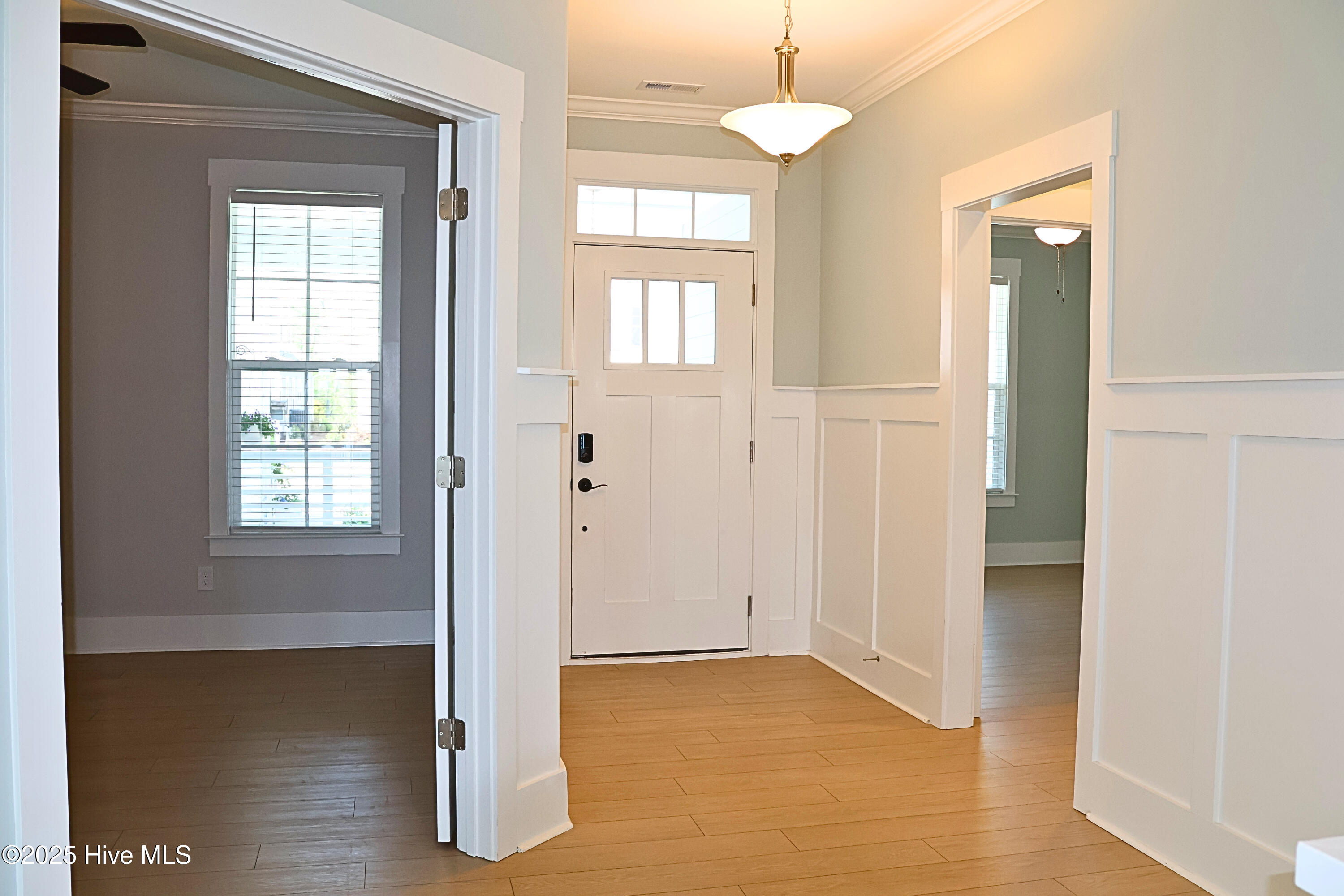 3347 Island Lakes Drive