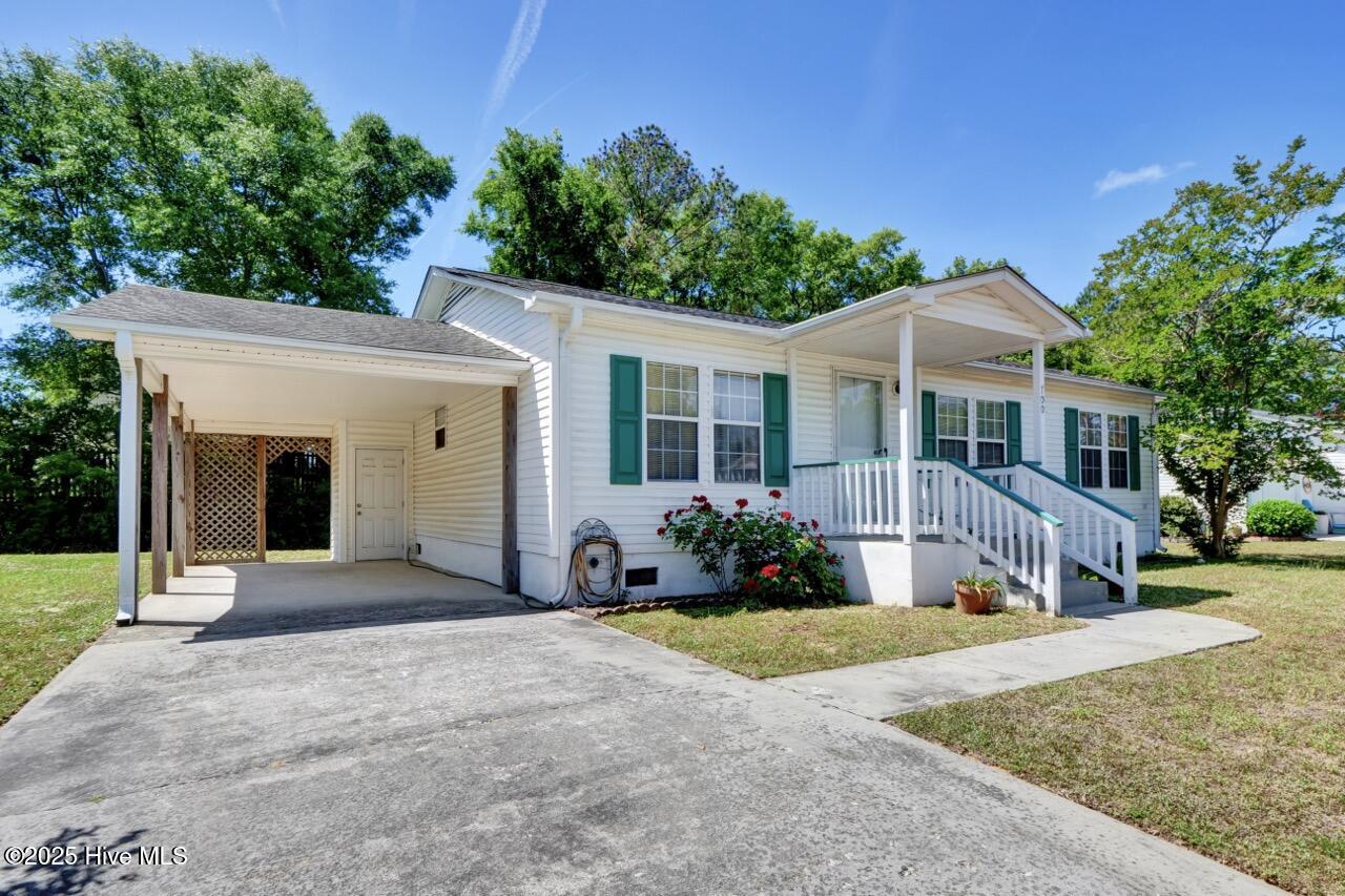 700 Capeside Drive