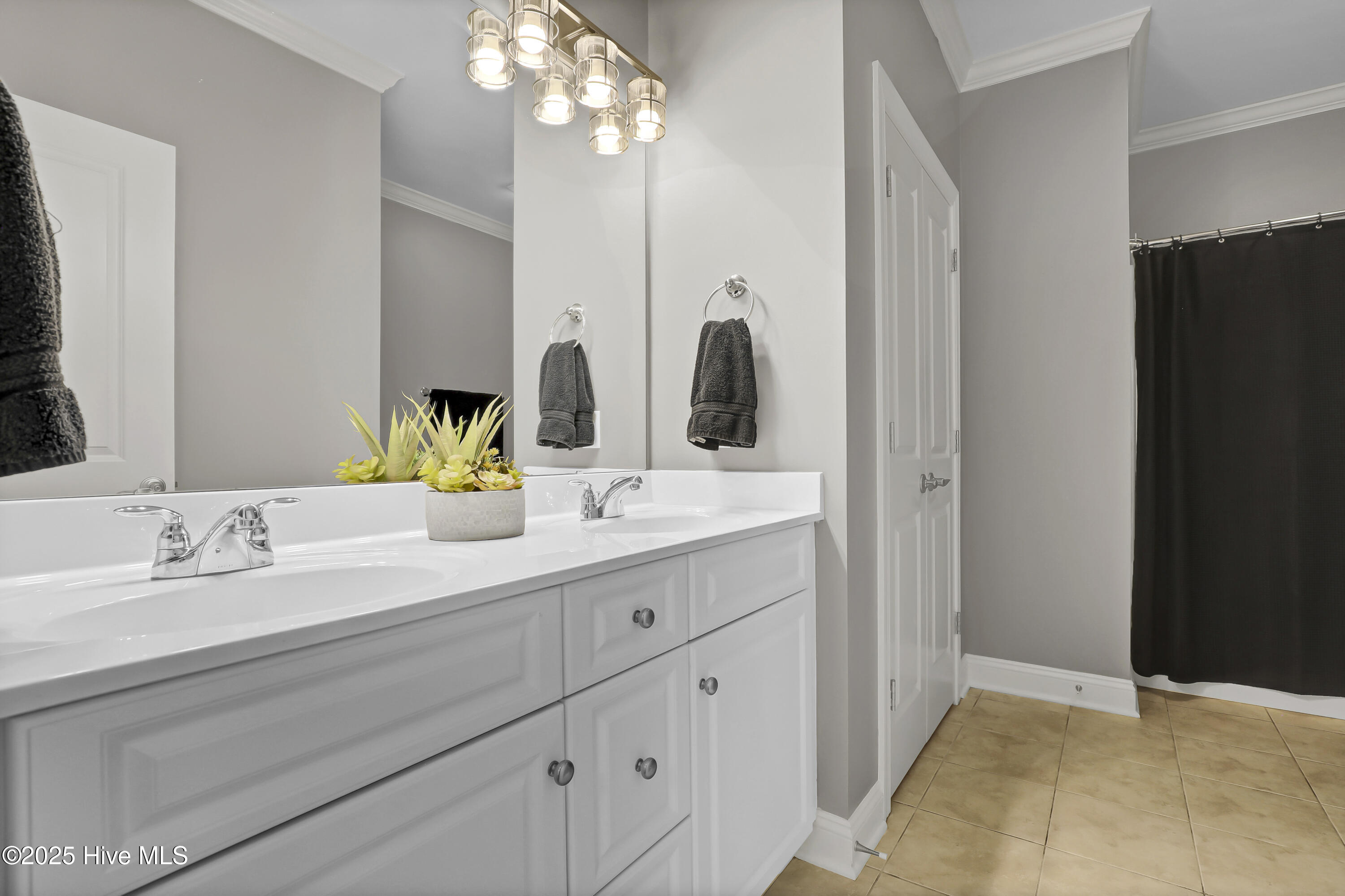 8130 Porters Crossing Way