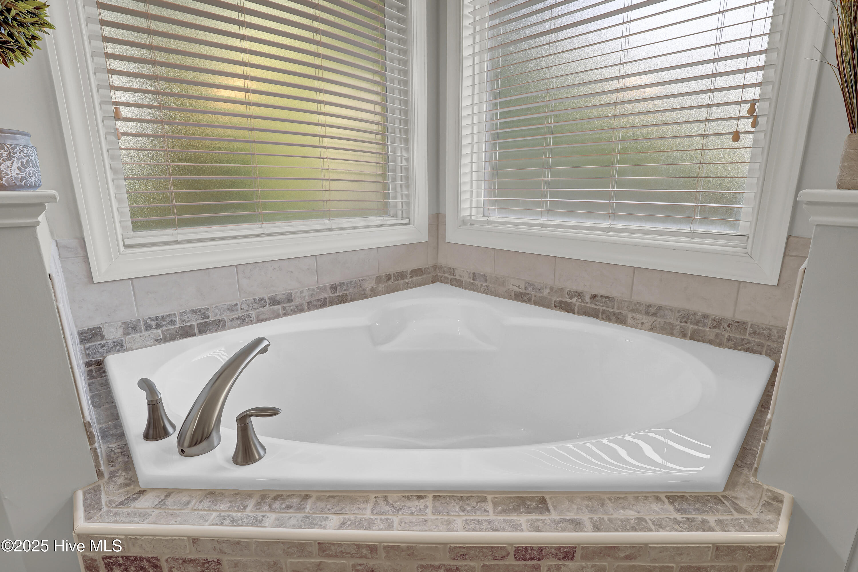 8130 Porters Crossing Way