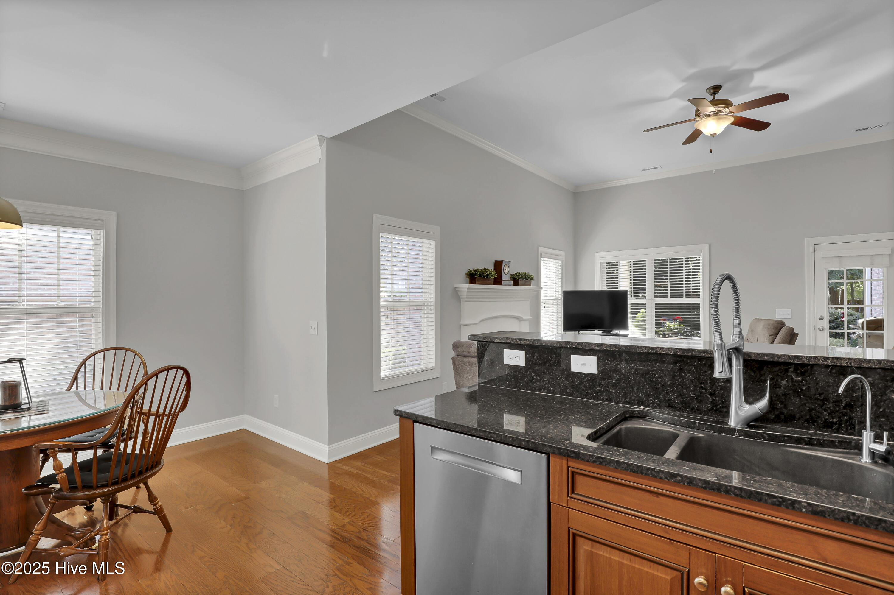 8130 Porters Crossing Way