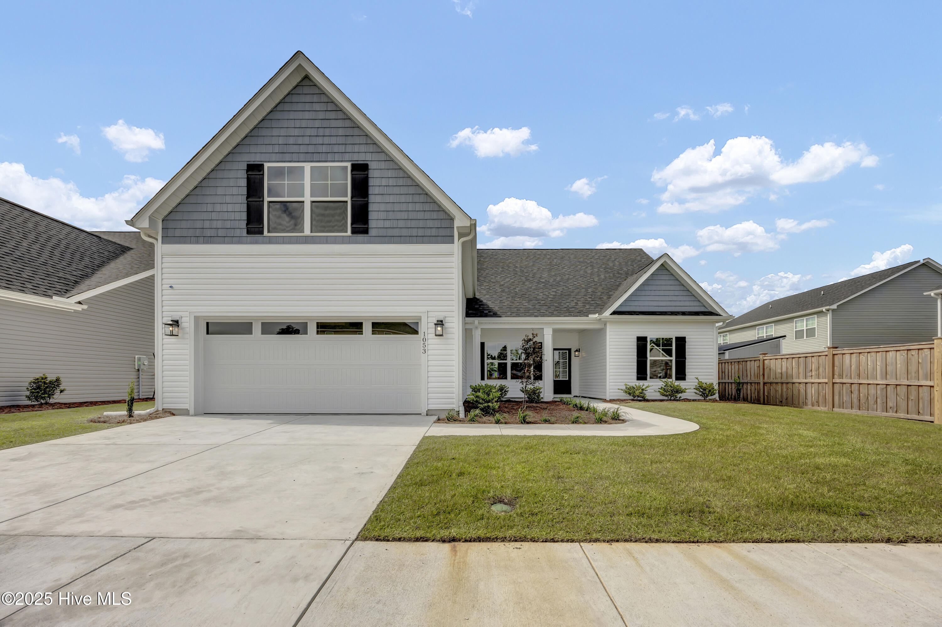 1053 Setting Sun Boulevard NE