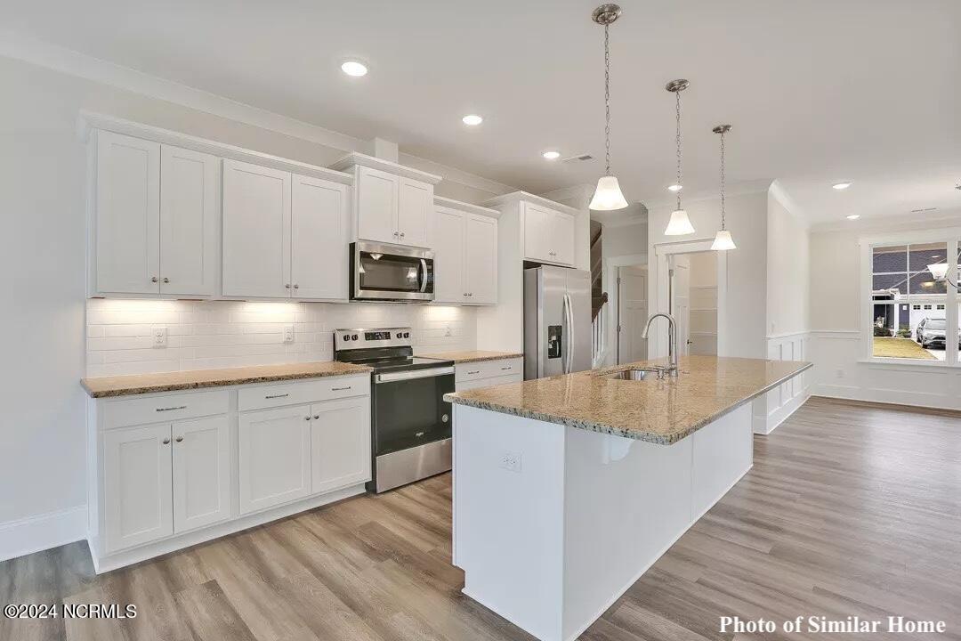 1053 Setting Sun Boulevard NE