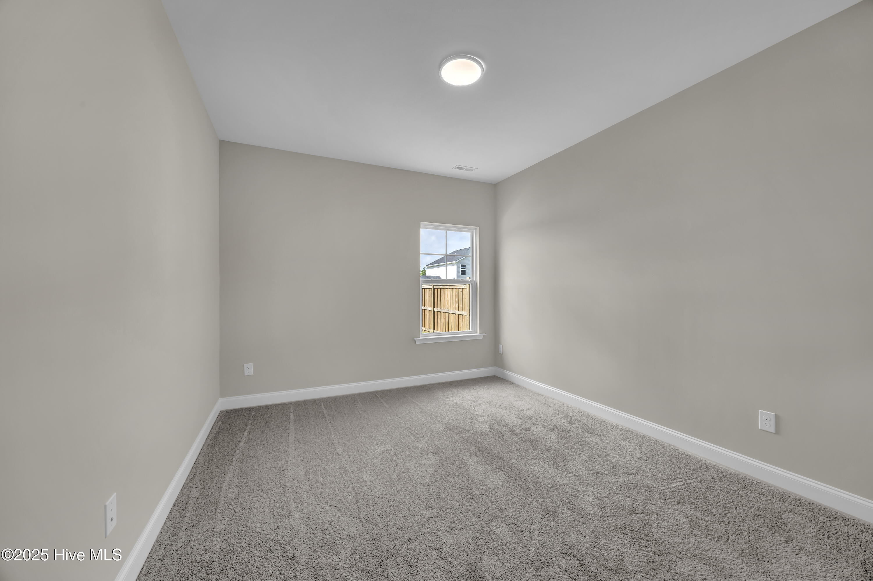 1053 Setting Sun Boulevard NE