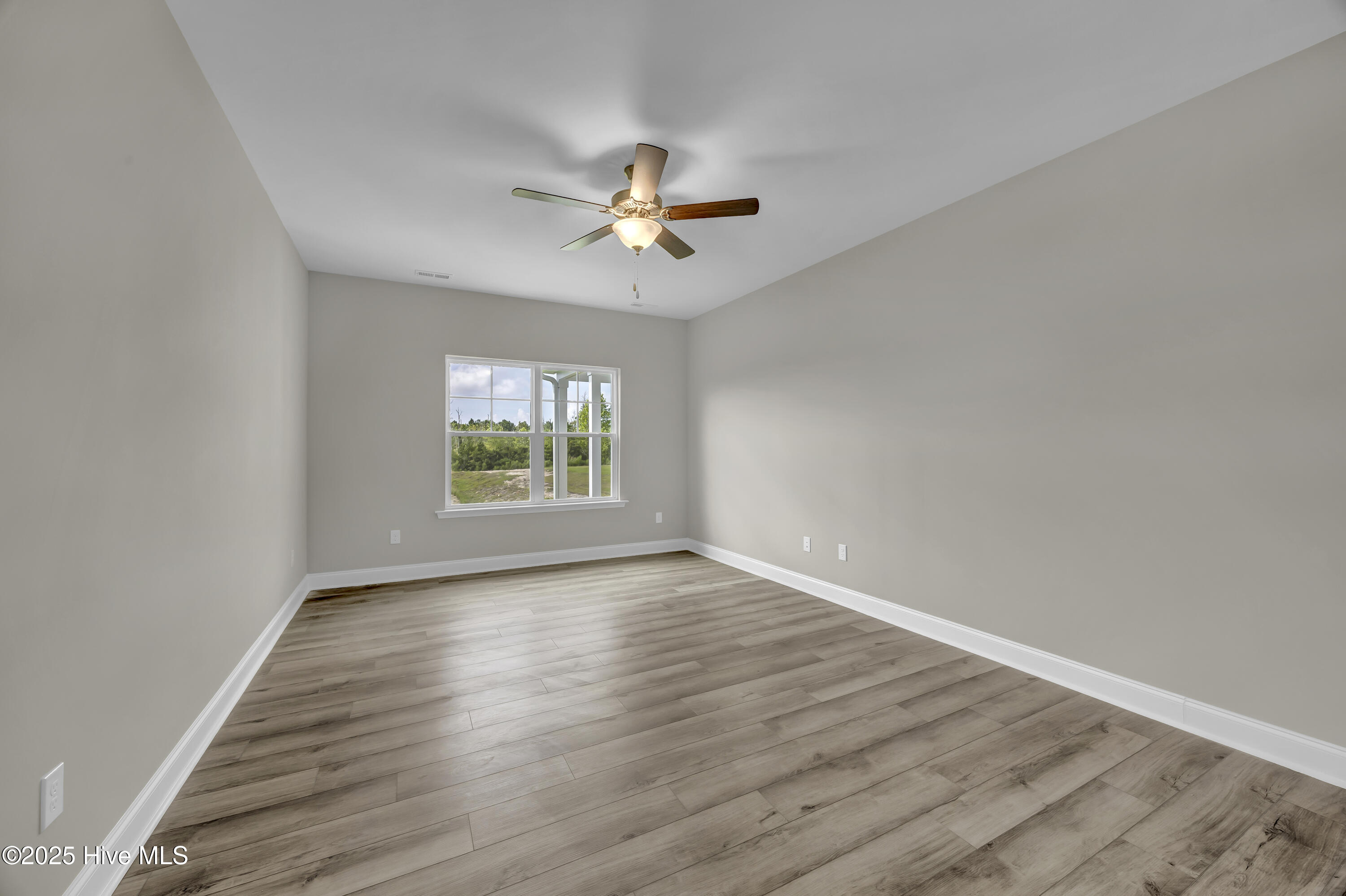 1053 Setting Sun Boulevard NE