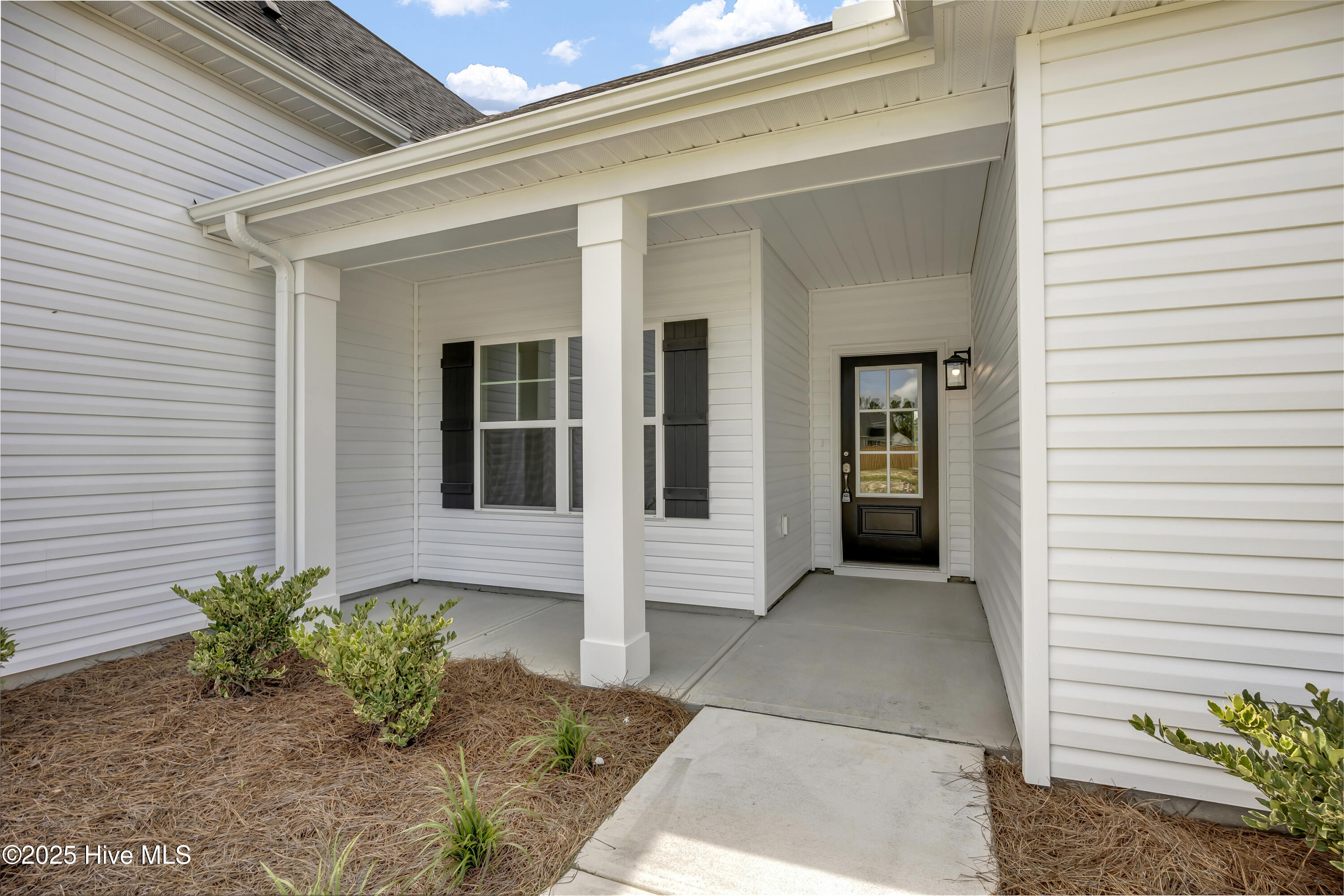 1053 Setting Sun Boulevard NE