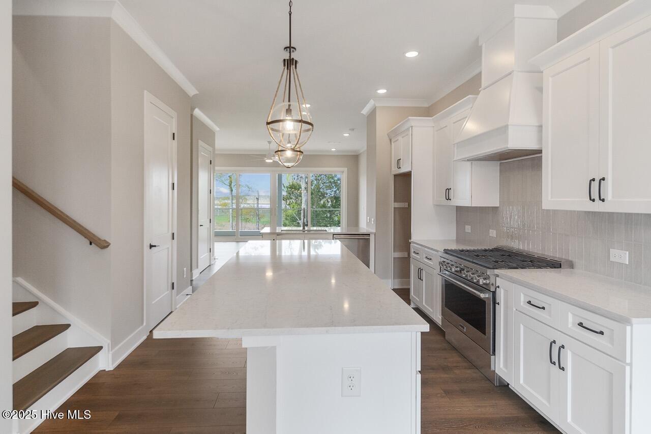 2593 Alvernia Drive