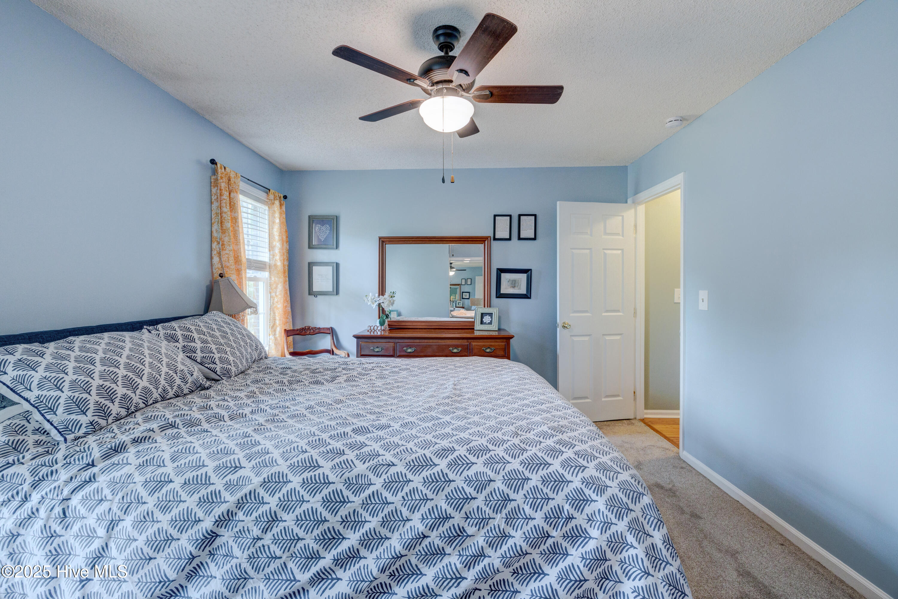 1525 Pointer Lane