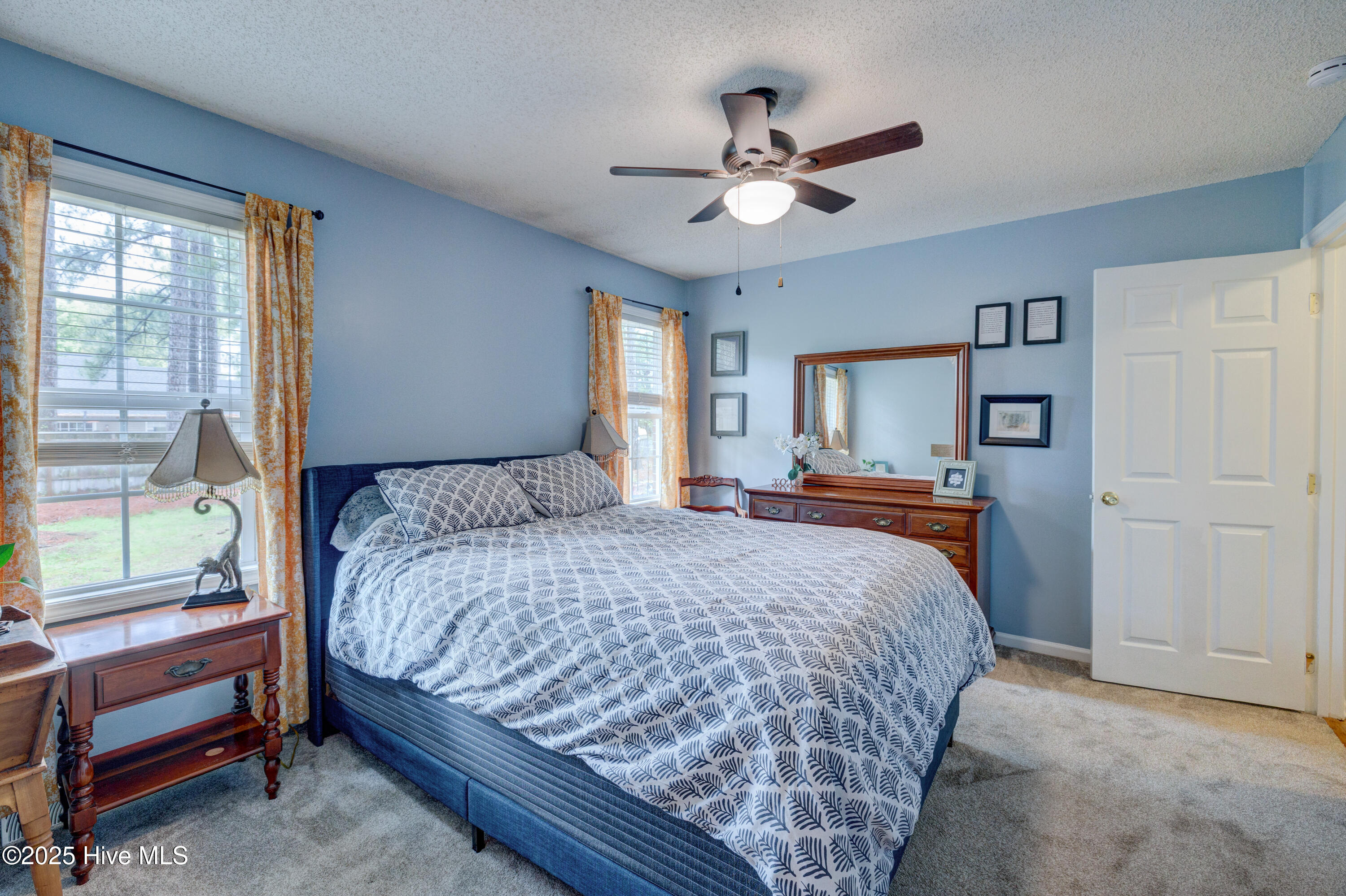 1525 Pointer Lane