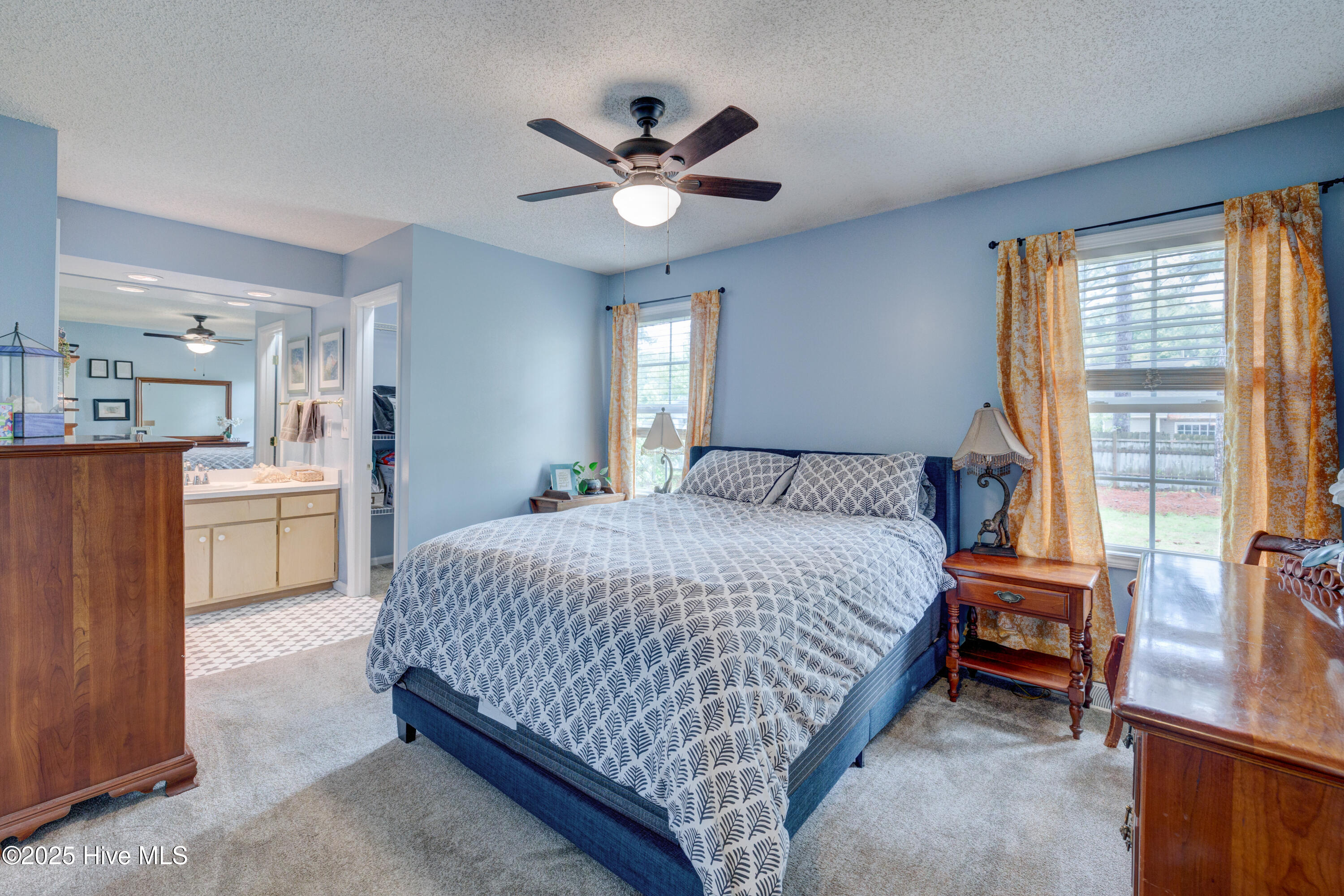1525 Pointer Lane