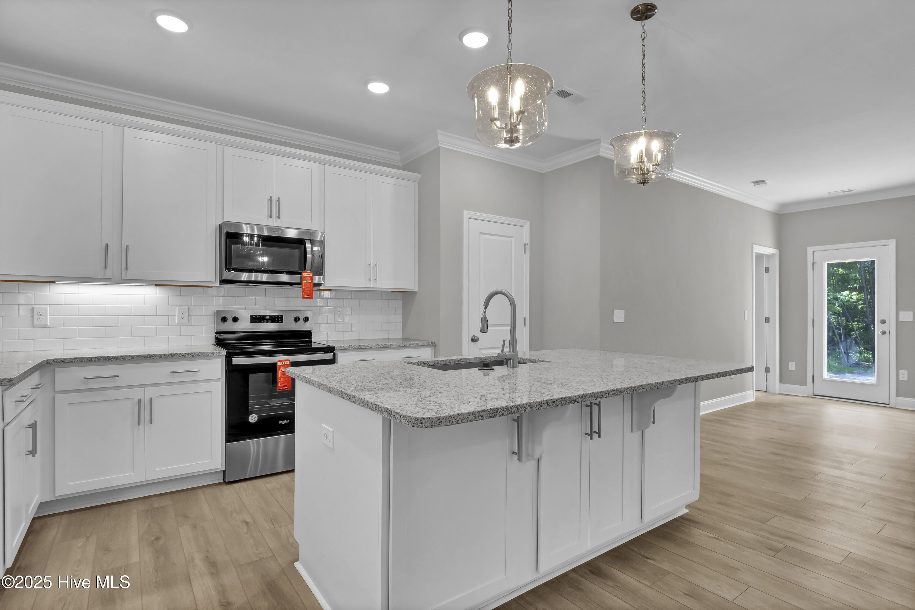 349 Eden Drive SW