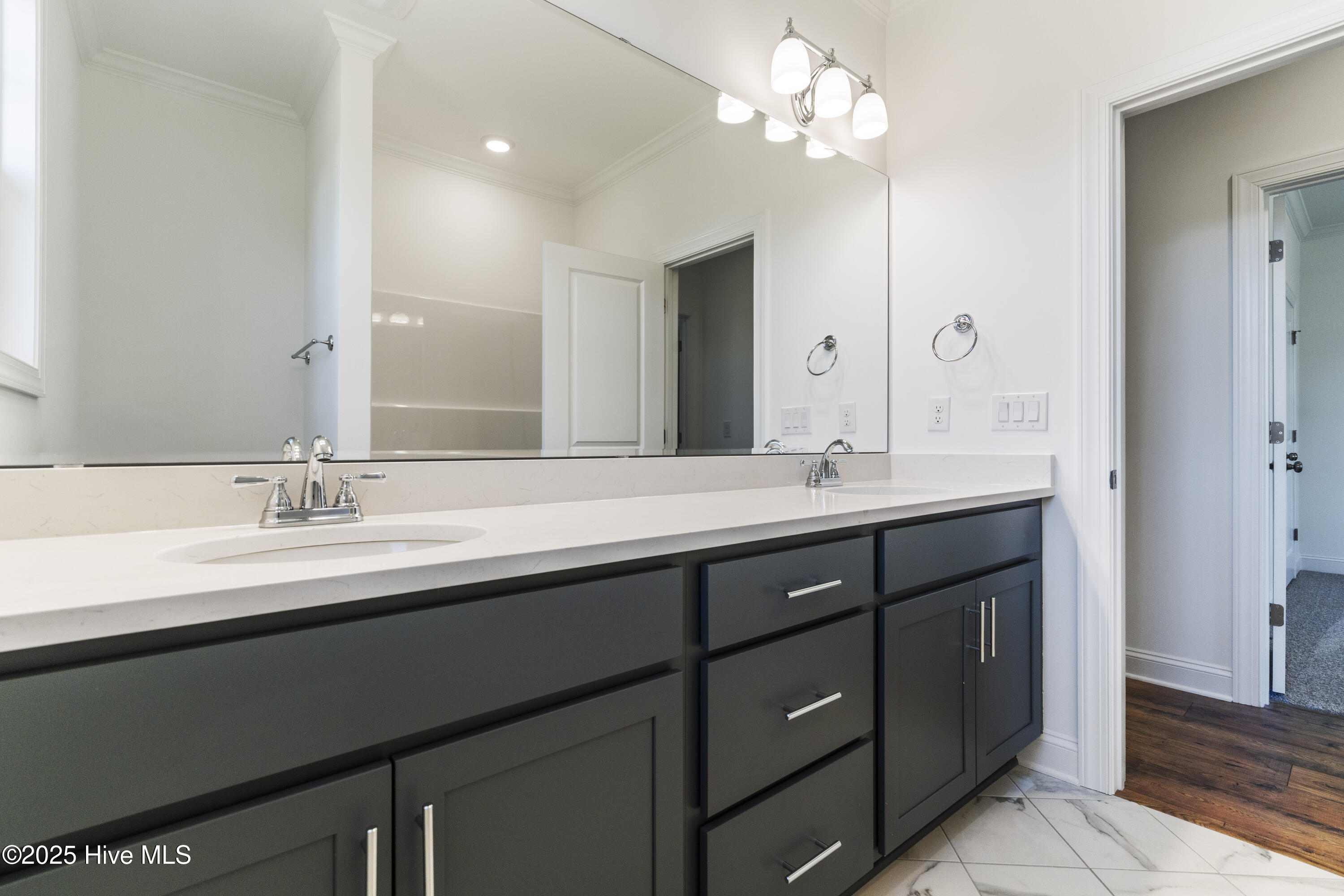 1273 St Simons Drive SE