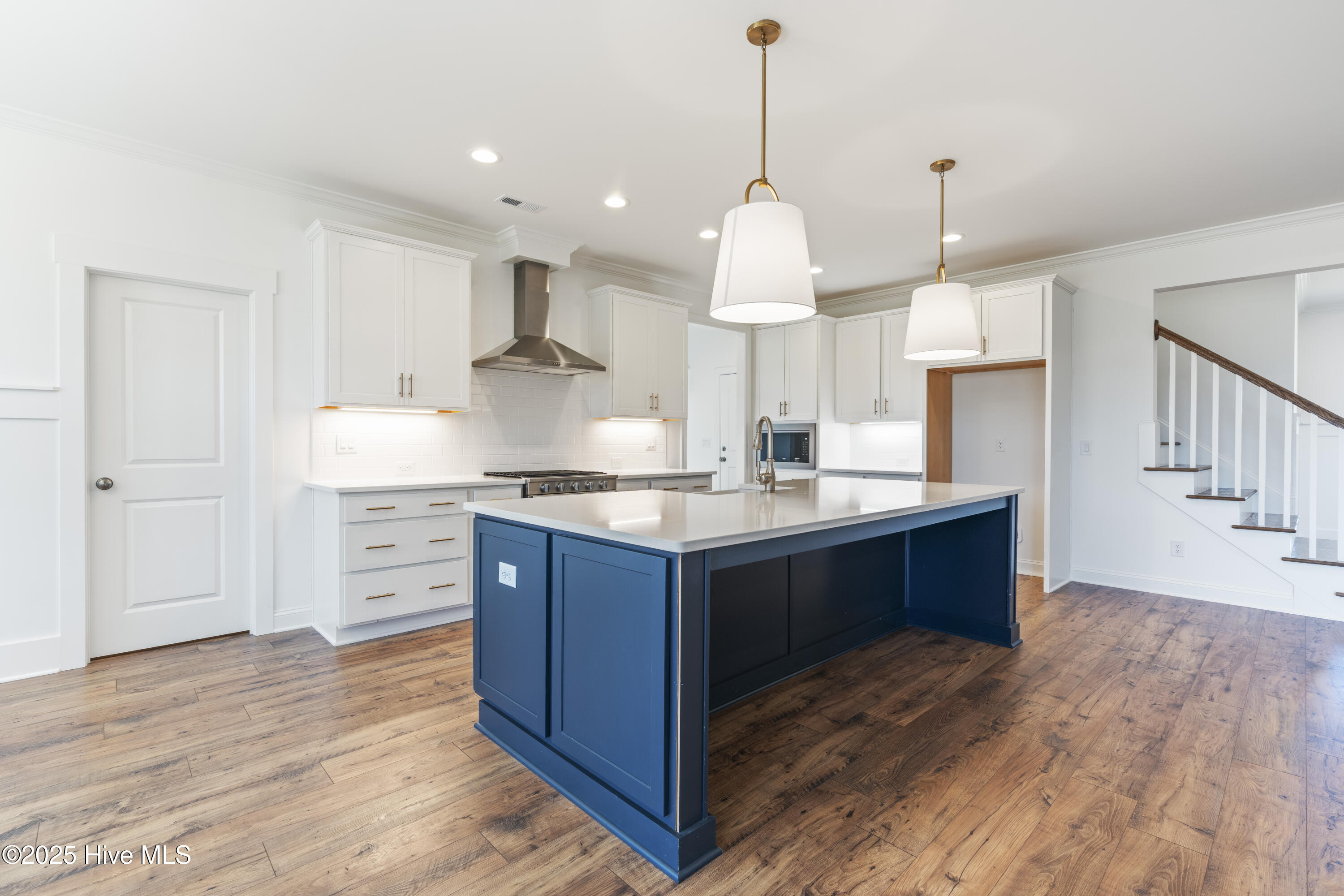 1273 St Simons Drive SE