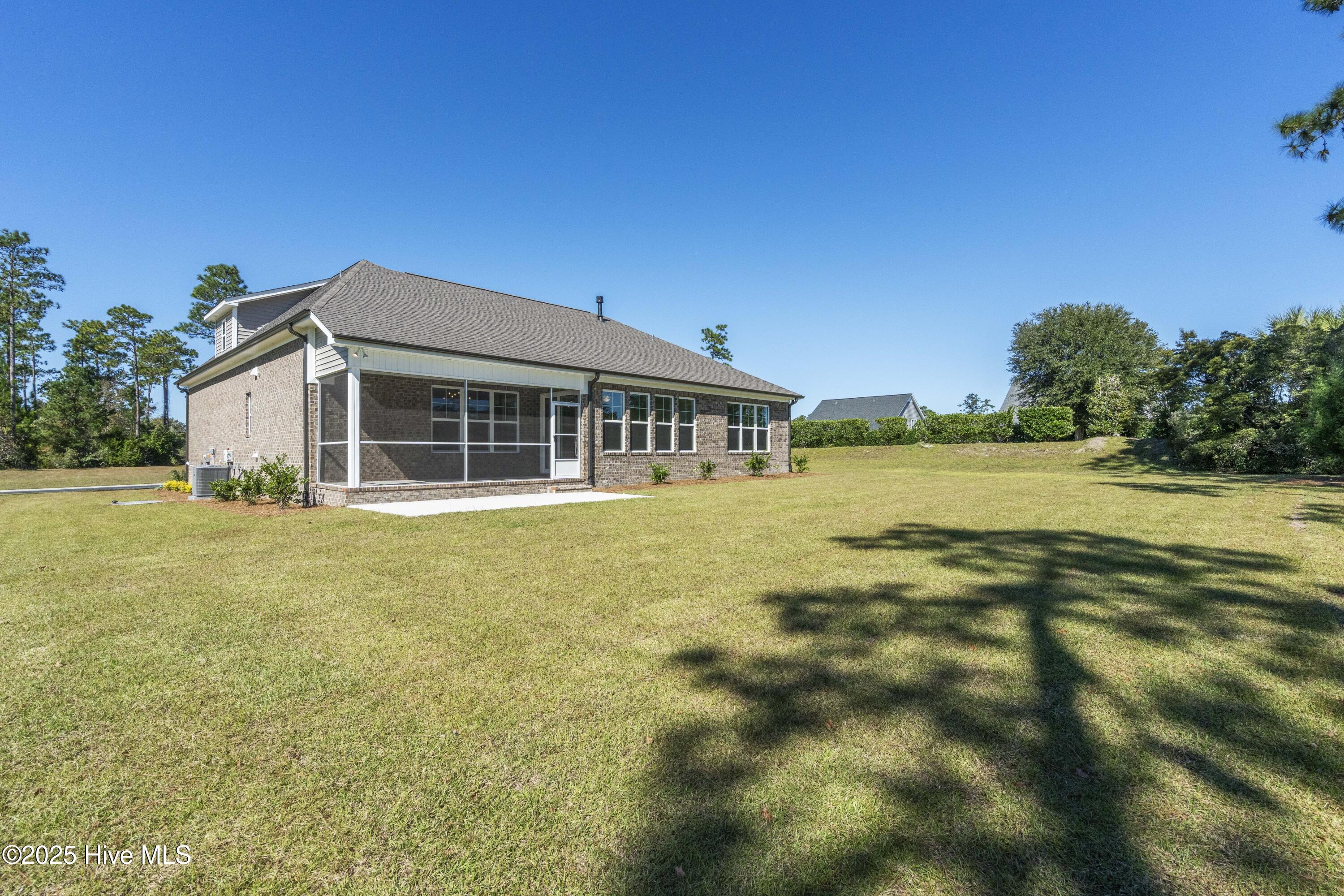 1273 St Simons Drive SE