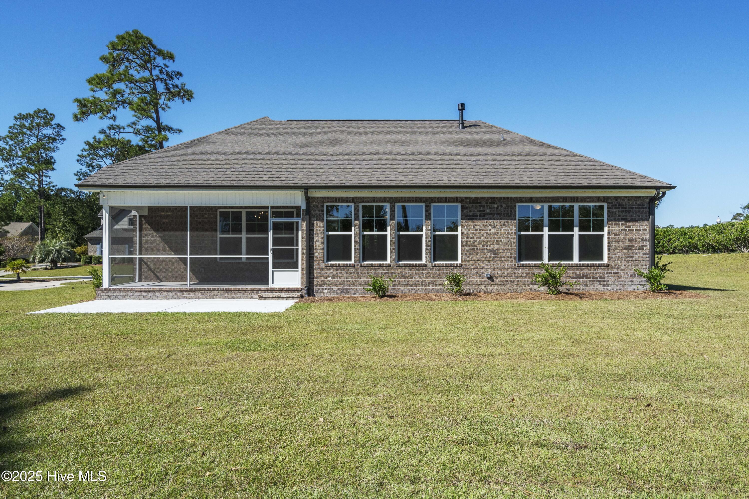 1273 St Simons Drive SE