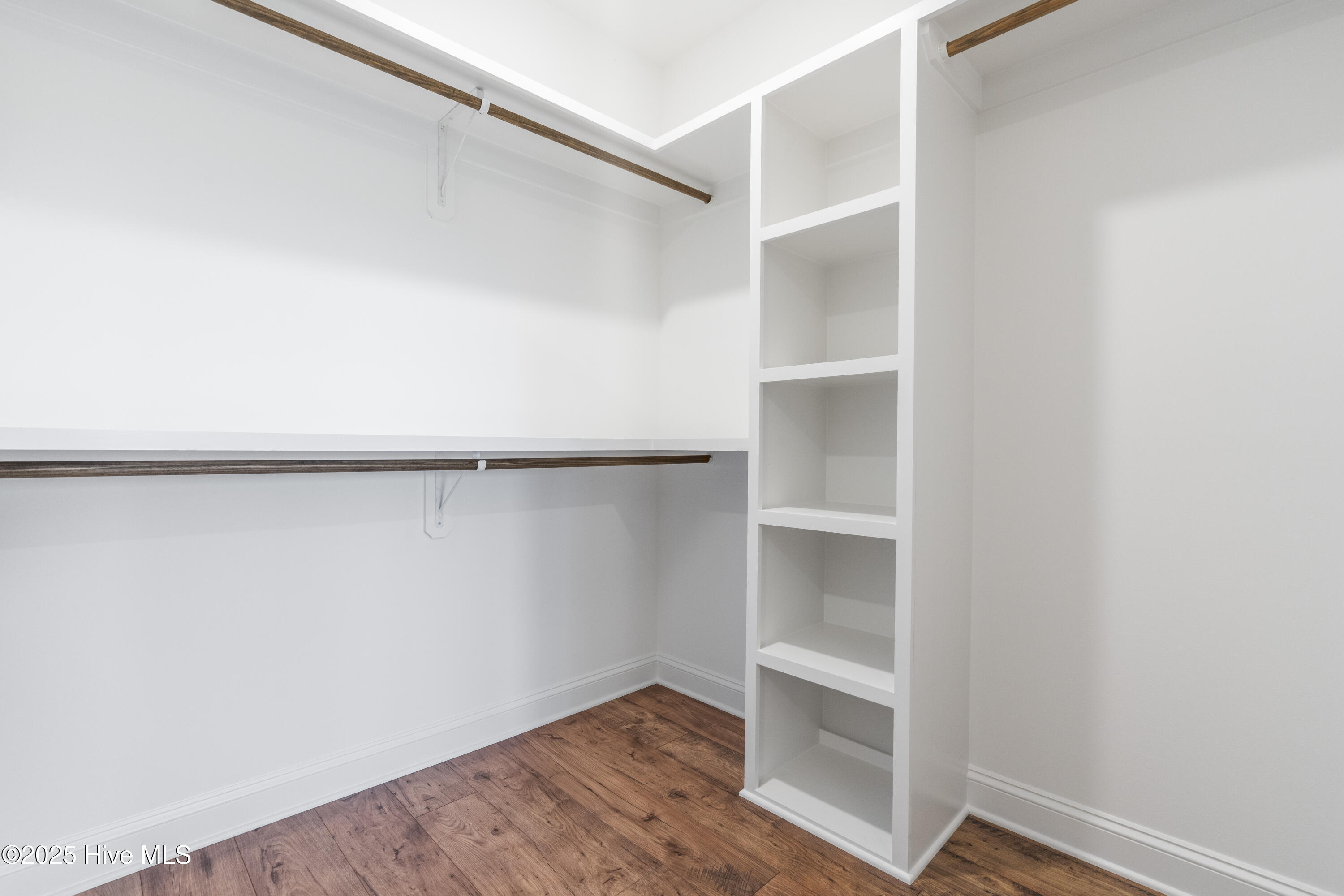 1273 St Simons Drive SE