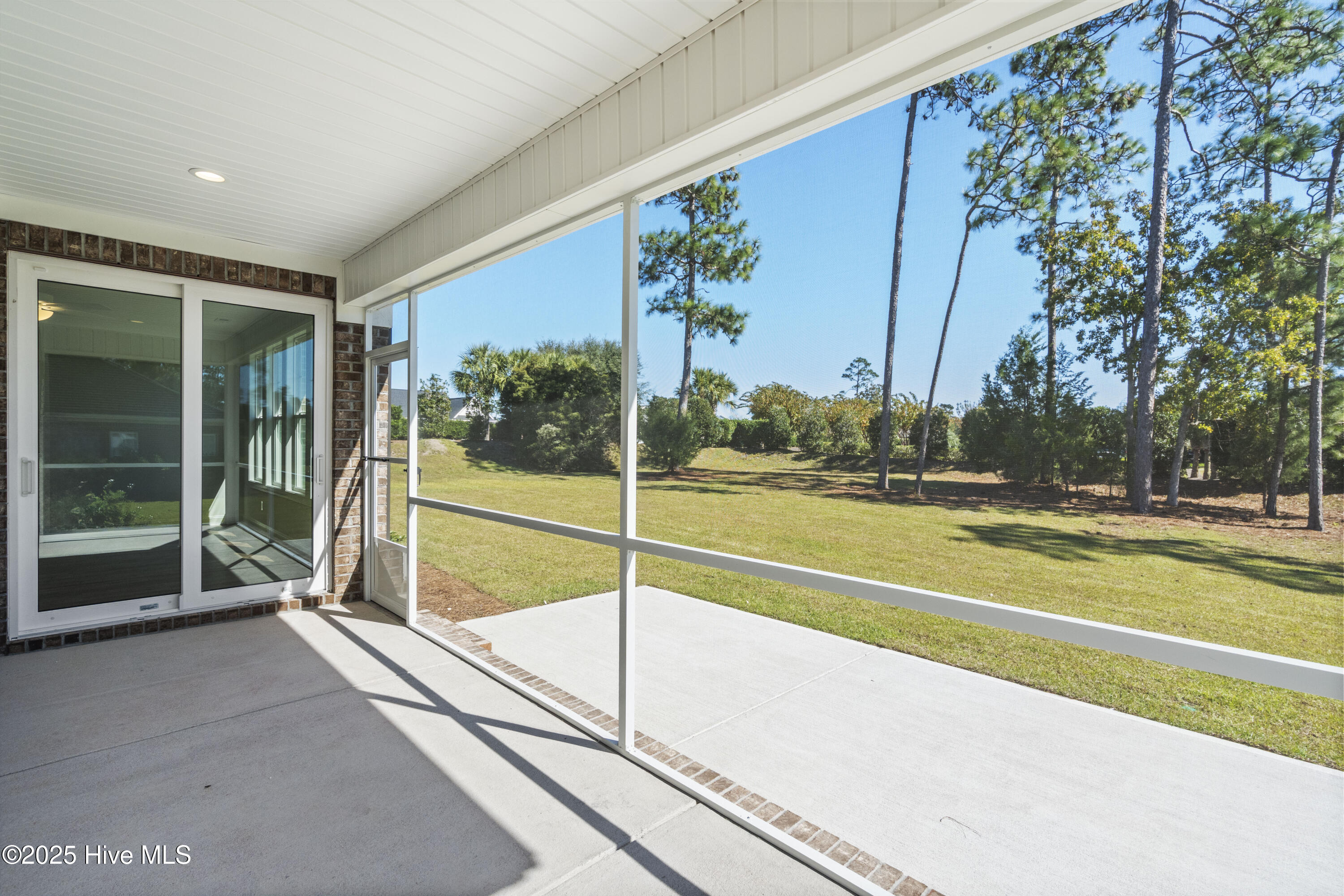 1273 St Simons Drive SE