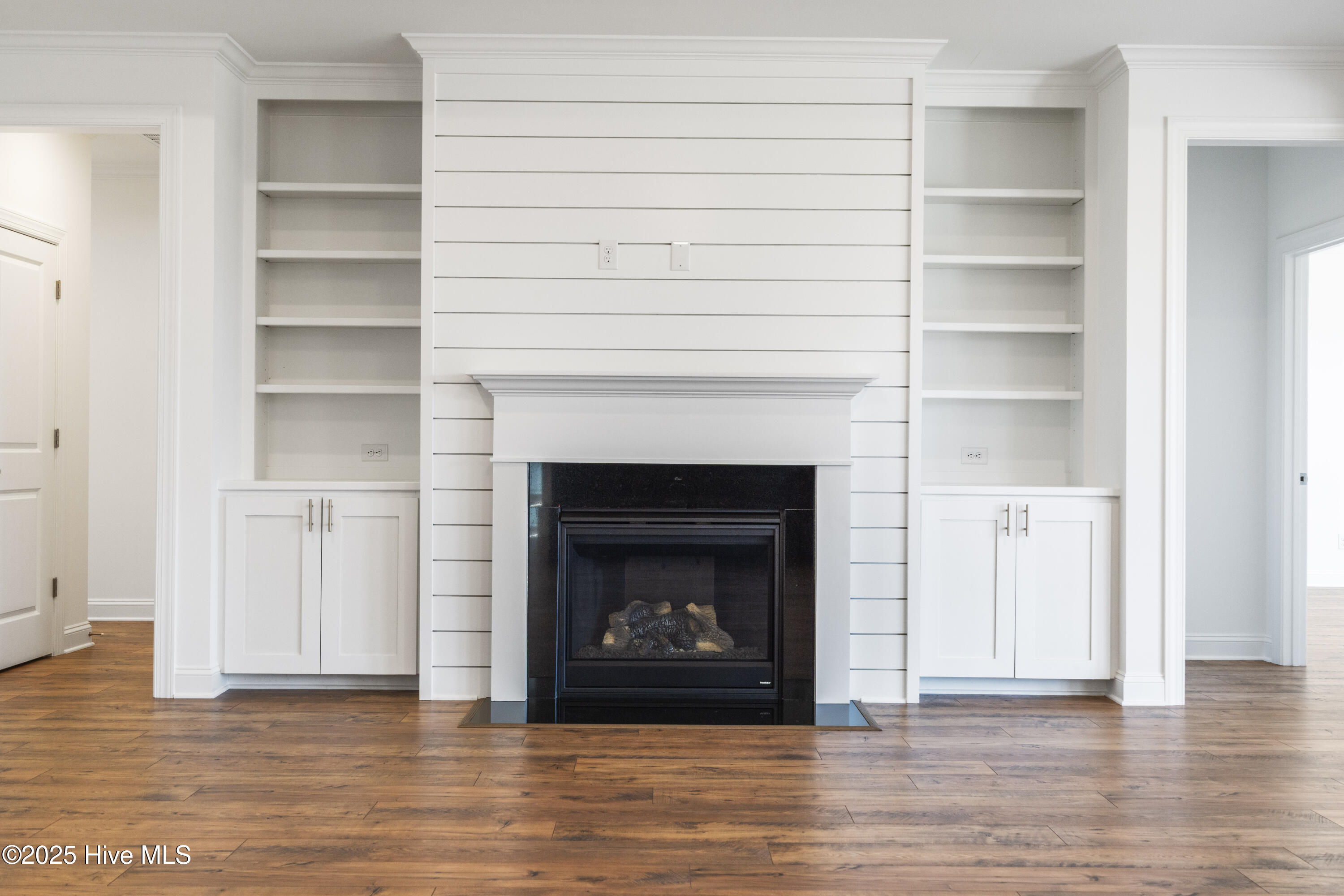 1273 St Simons Drive SE