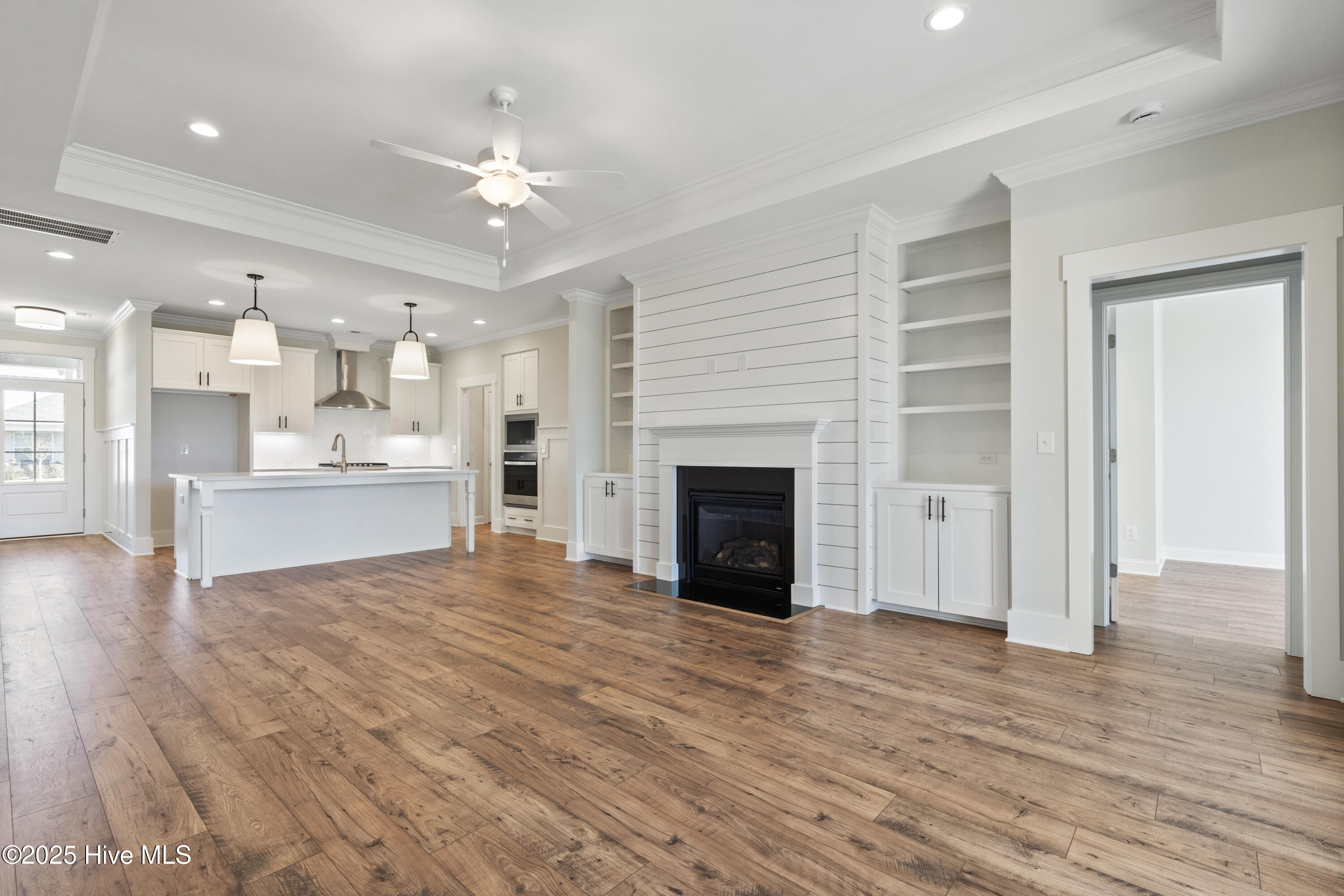 1250 Formosa Drive SE, 85