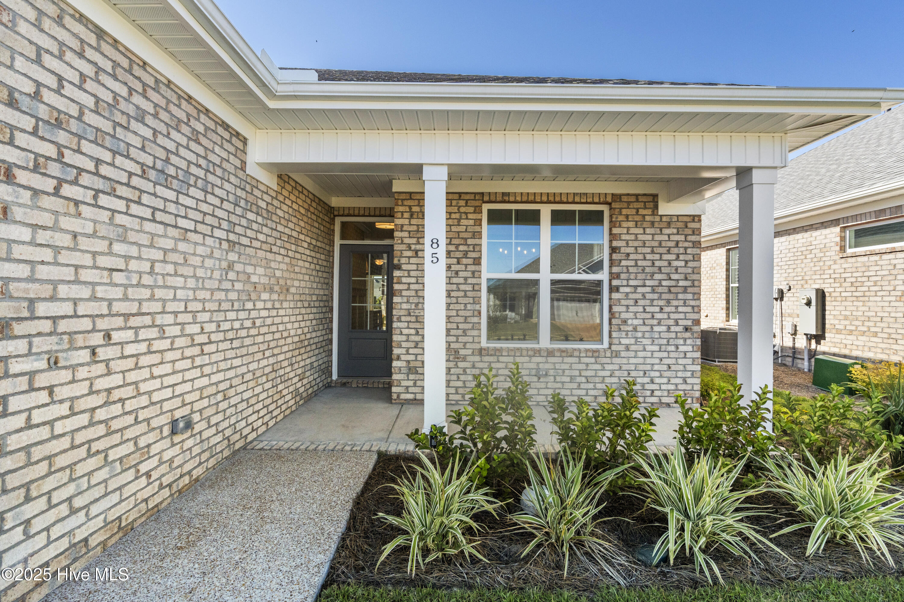 1250 Formosa Drive SE, 85