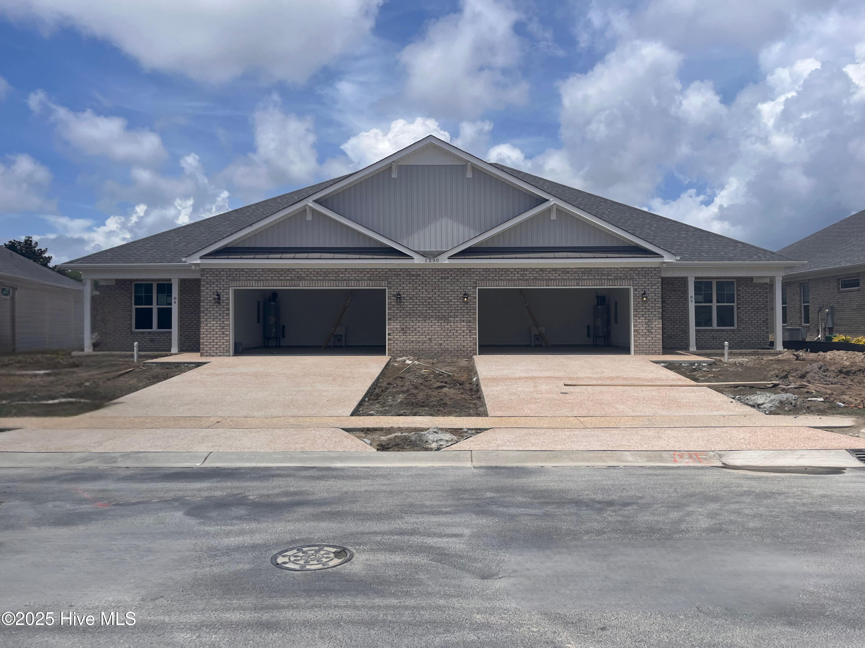1250 Formosa Drive SE, 85