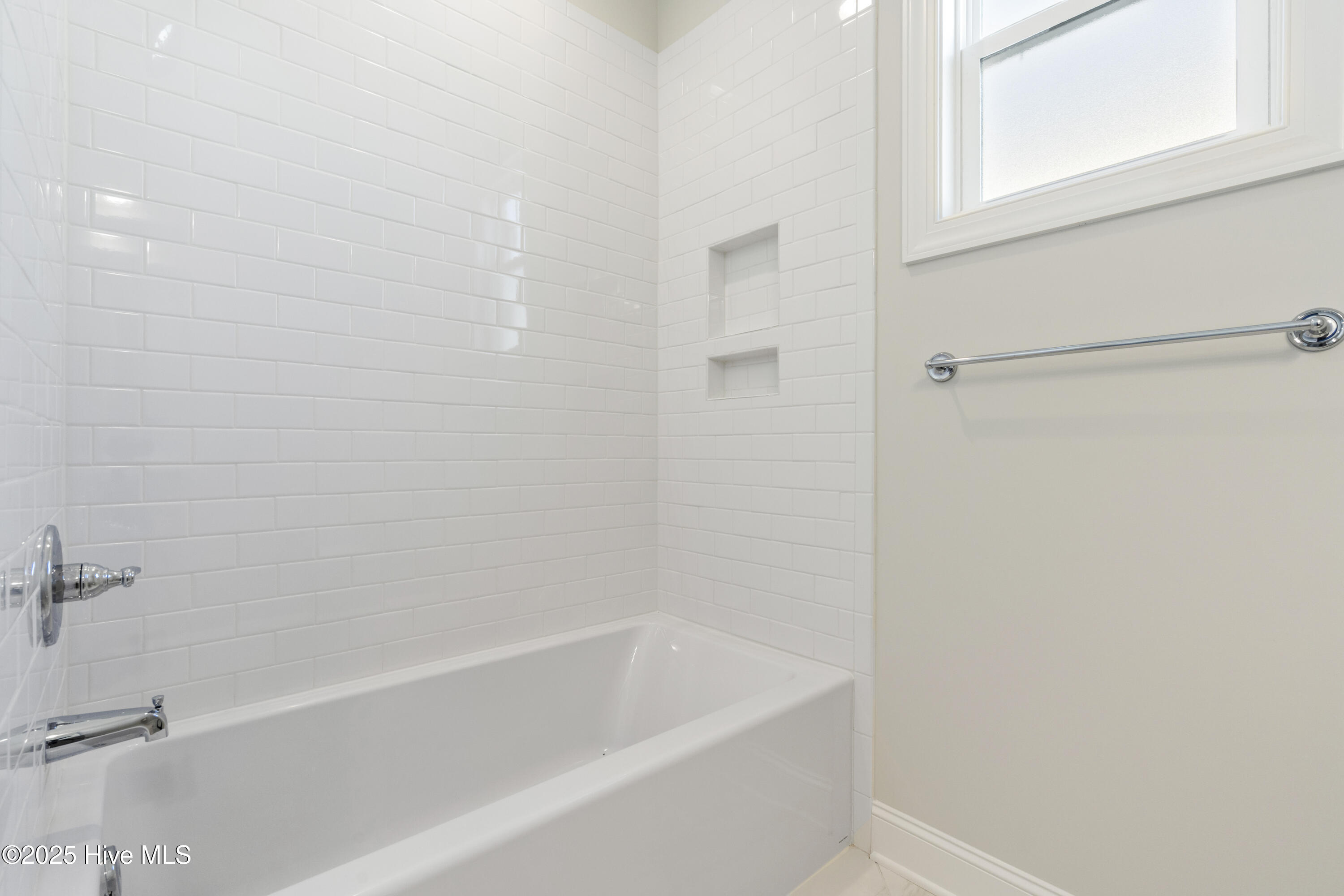 1250 Formosa Drive SE, 85