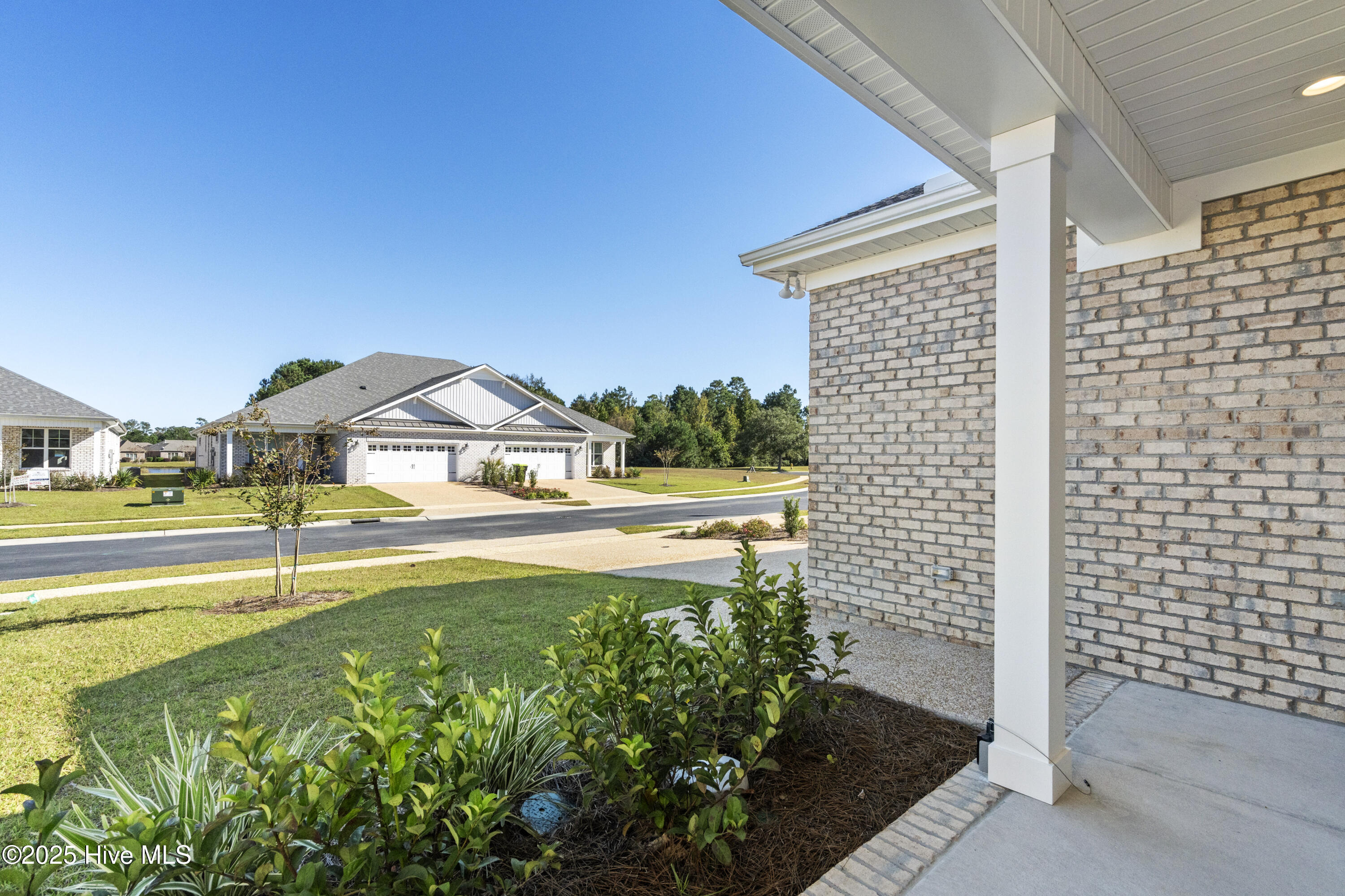 1250 Formosa Drive SE, 85