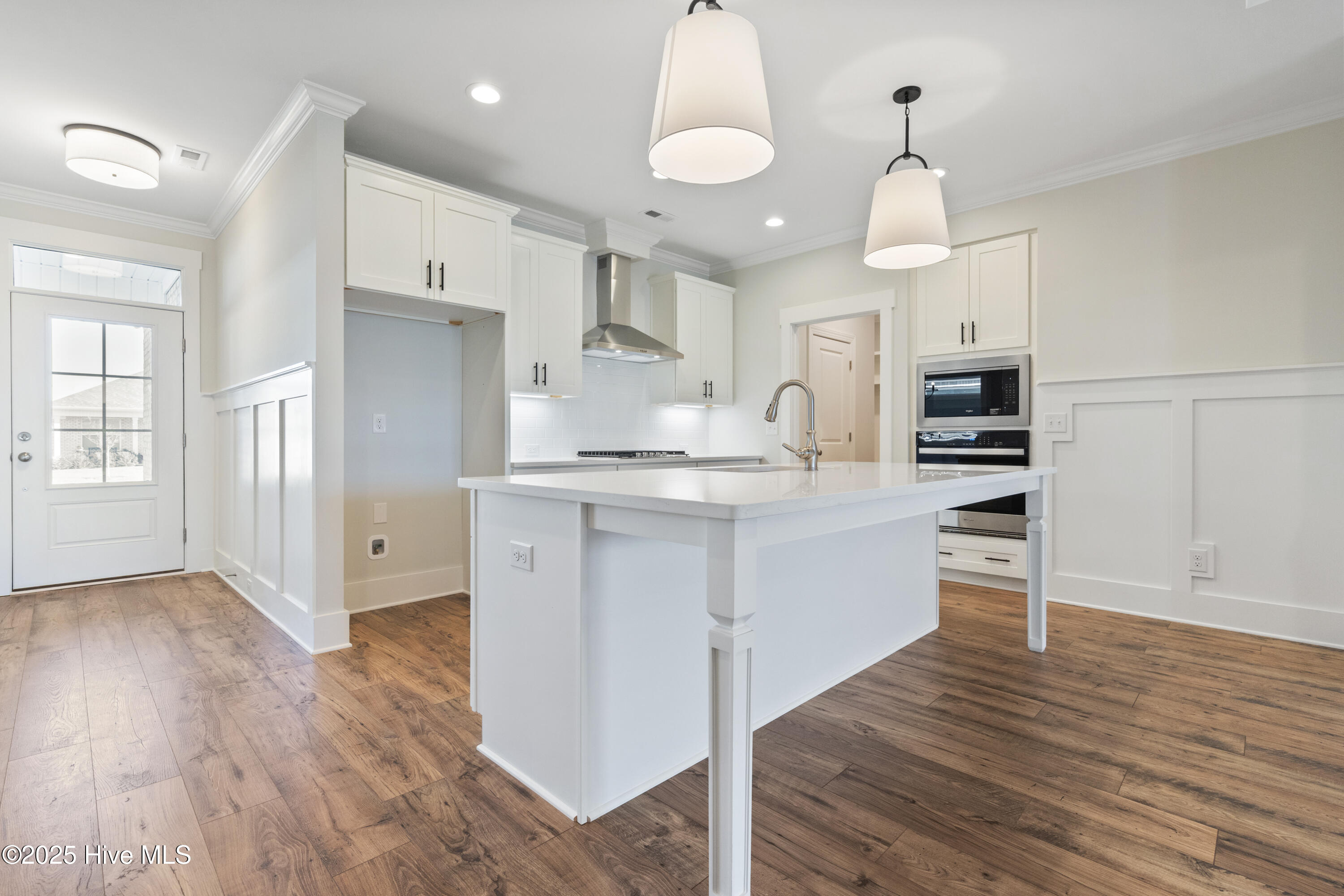 1250 Formosa Drive SE, 85