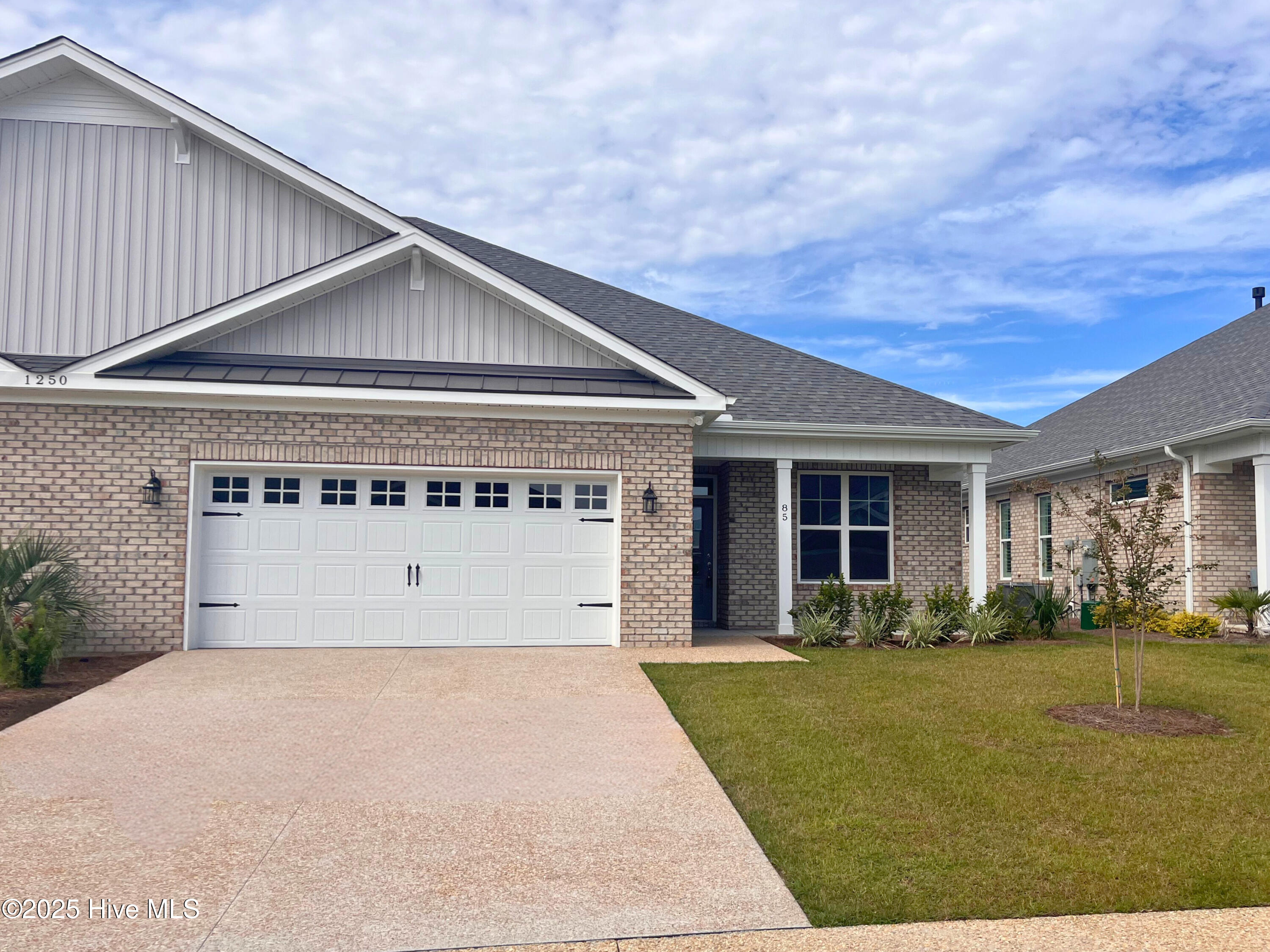 1250 Formosa Drive SE, 85
