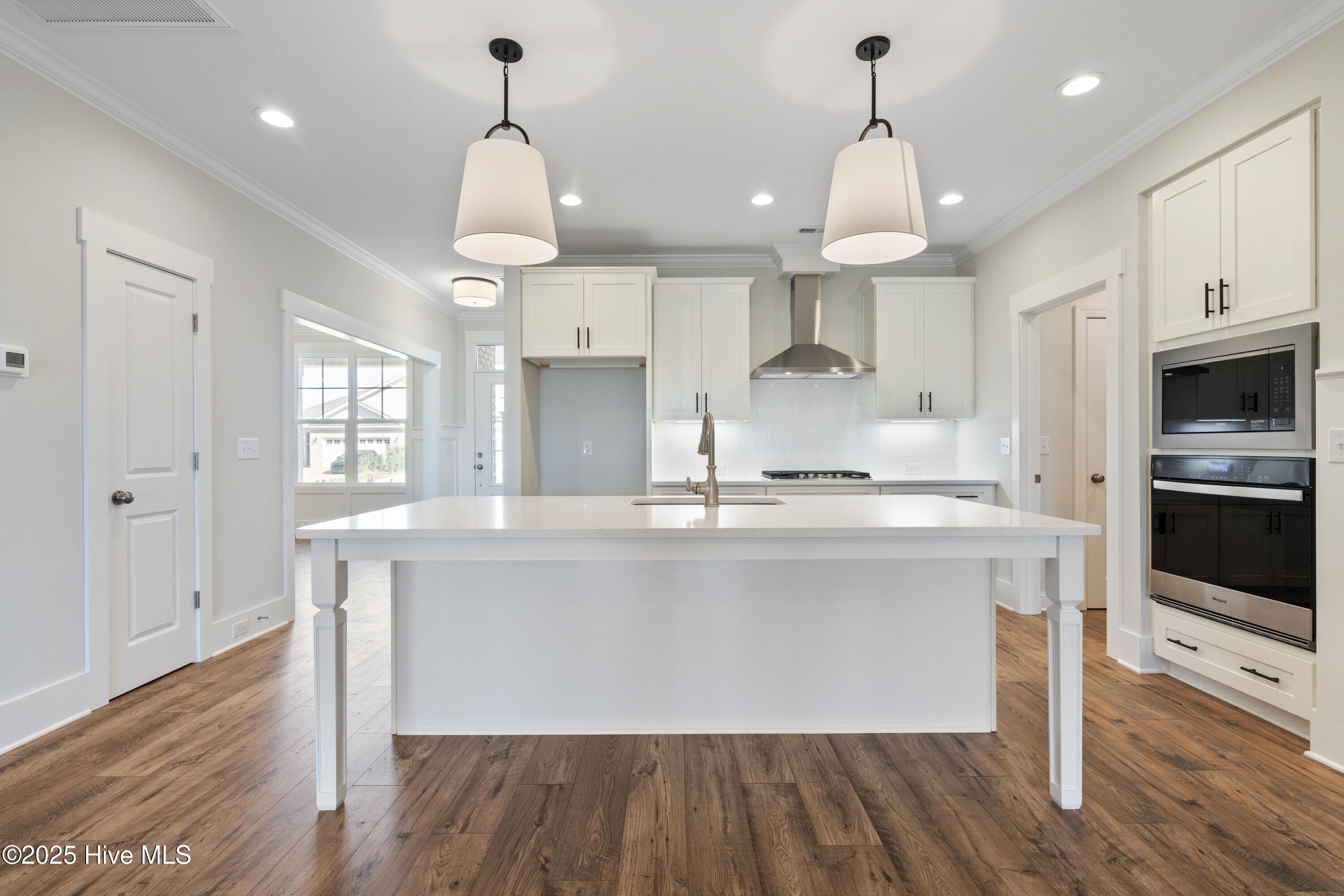 1250 Formosa Drive SE, 85