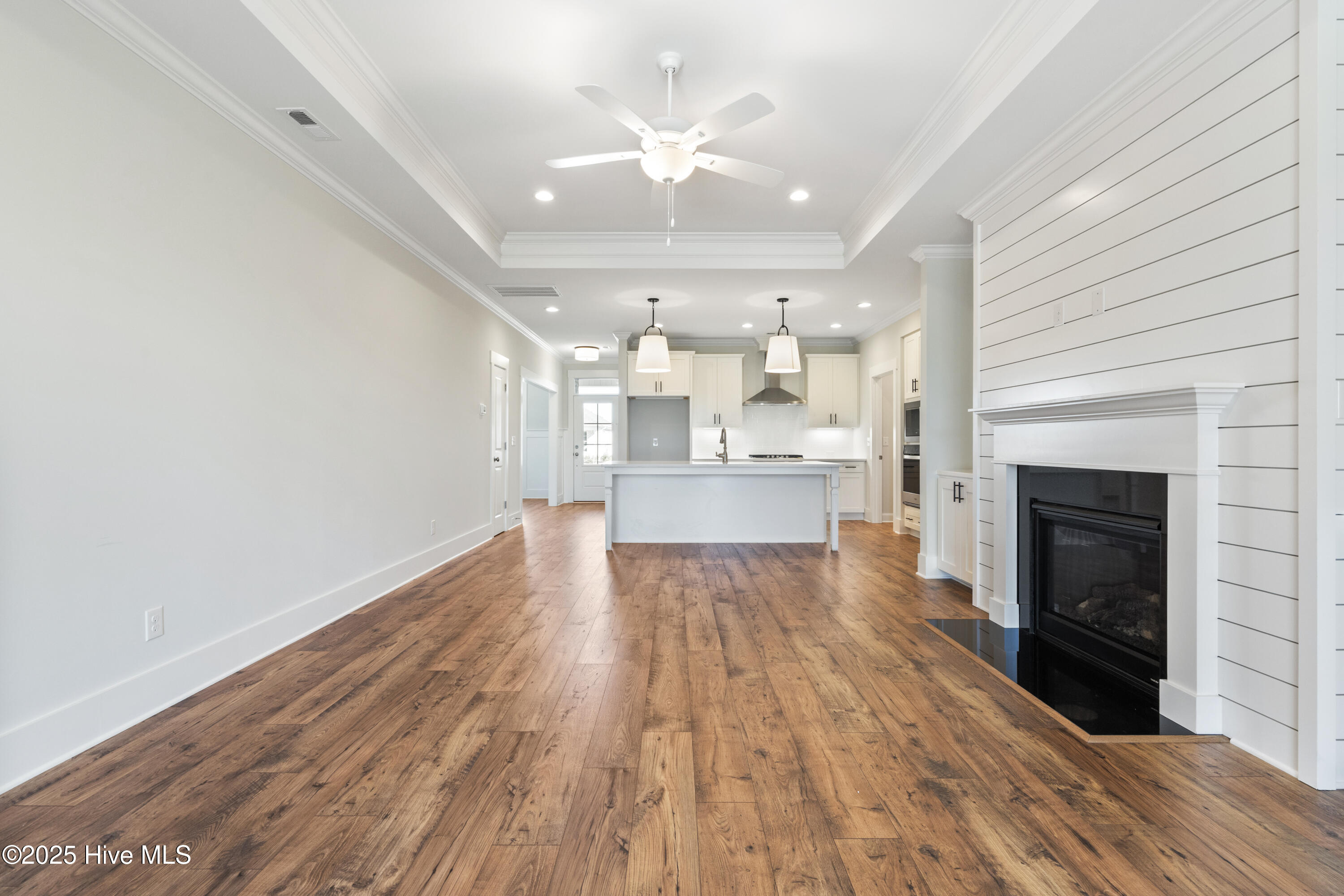 1250 Formosa Drive SE, 85