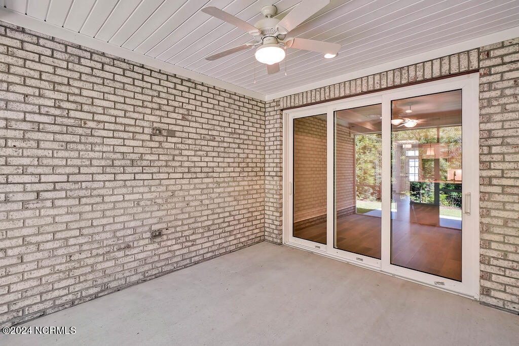 1250 Formosa Drive SE, 85