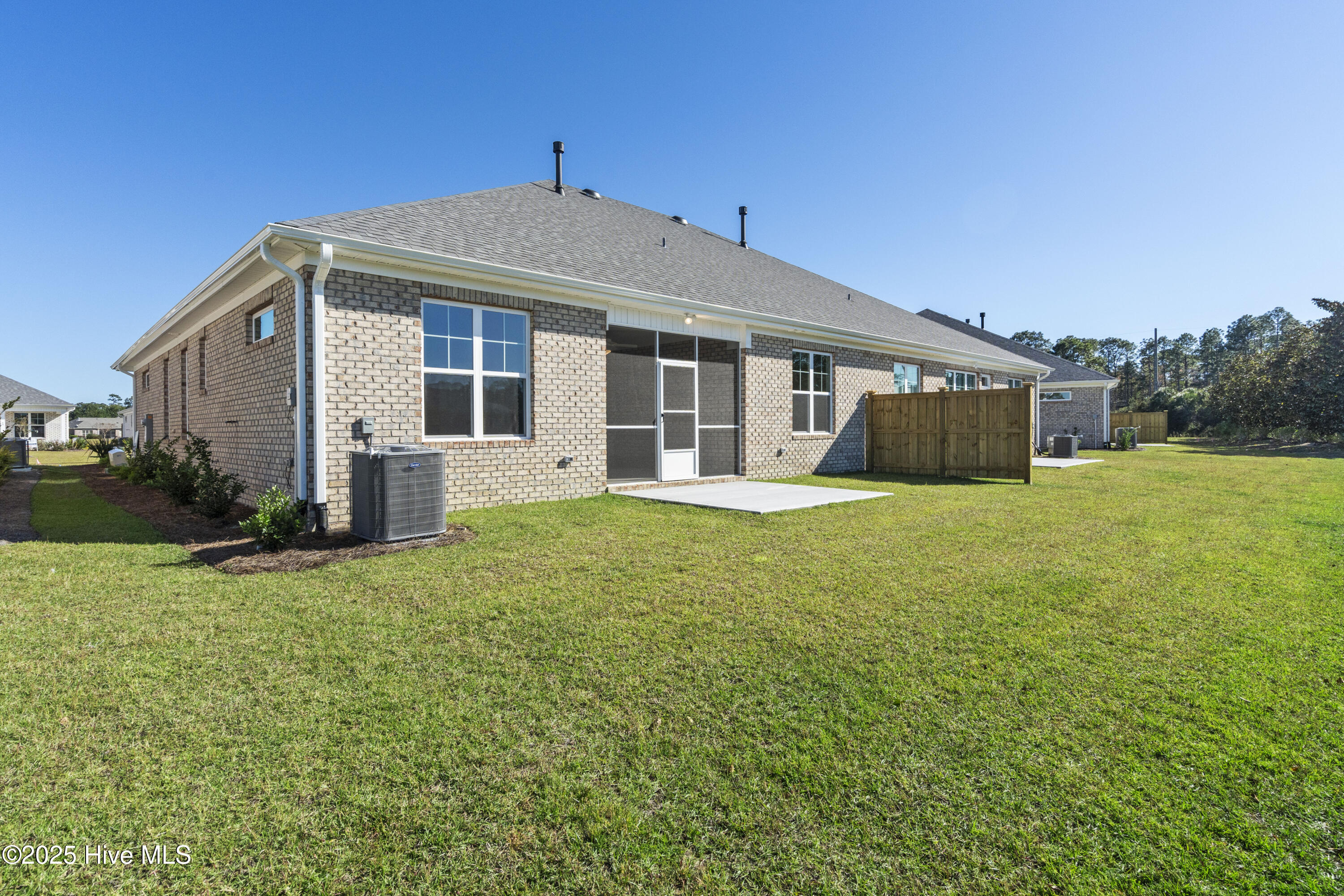 1250 Formosa Drive SE, 85