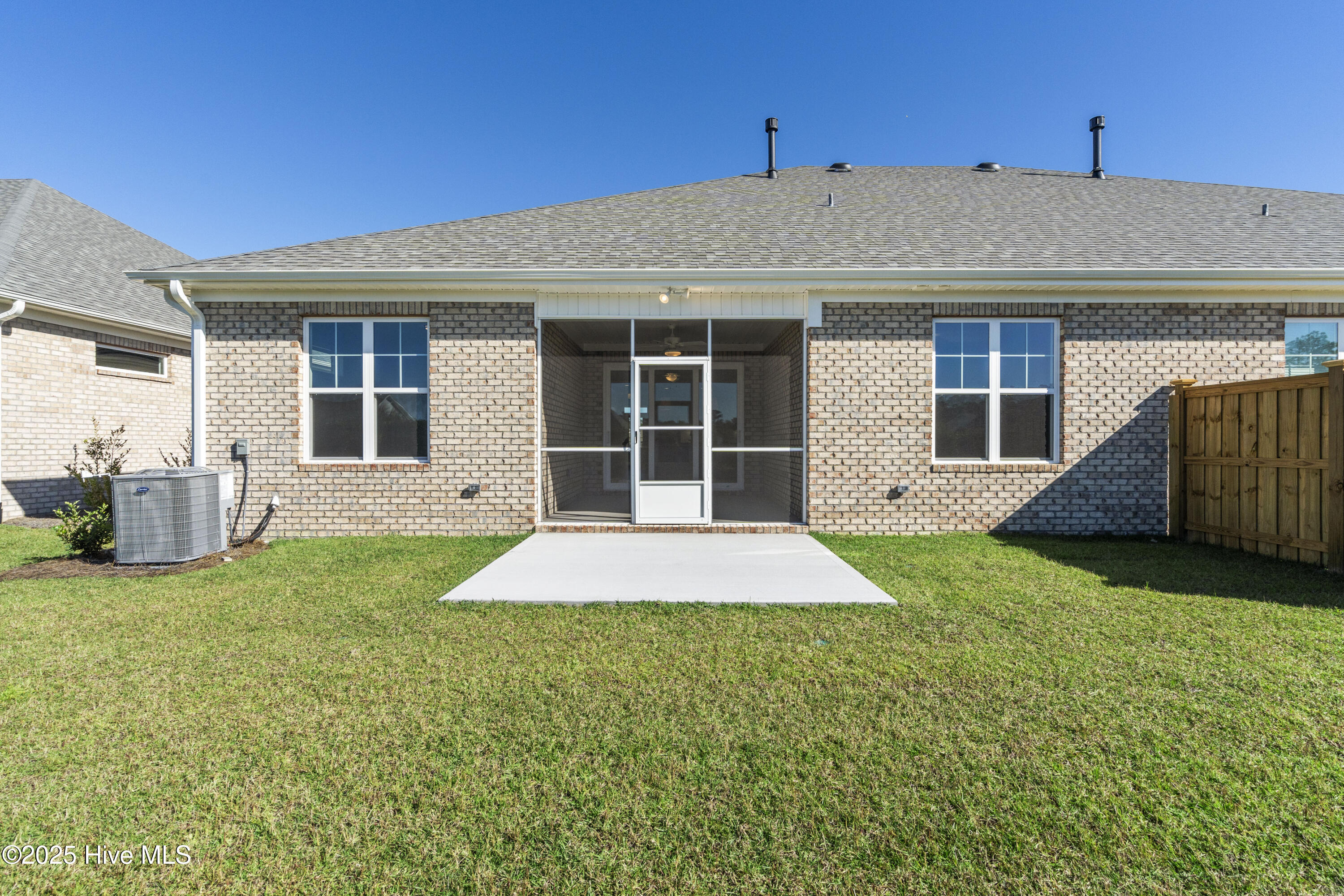 1250 Formosa Drive SE, 85