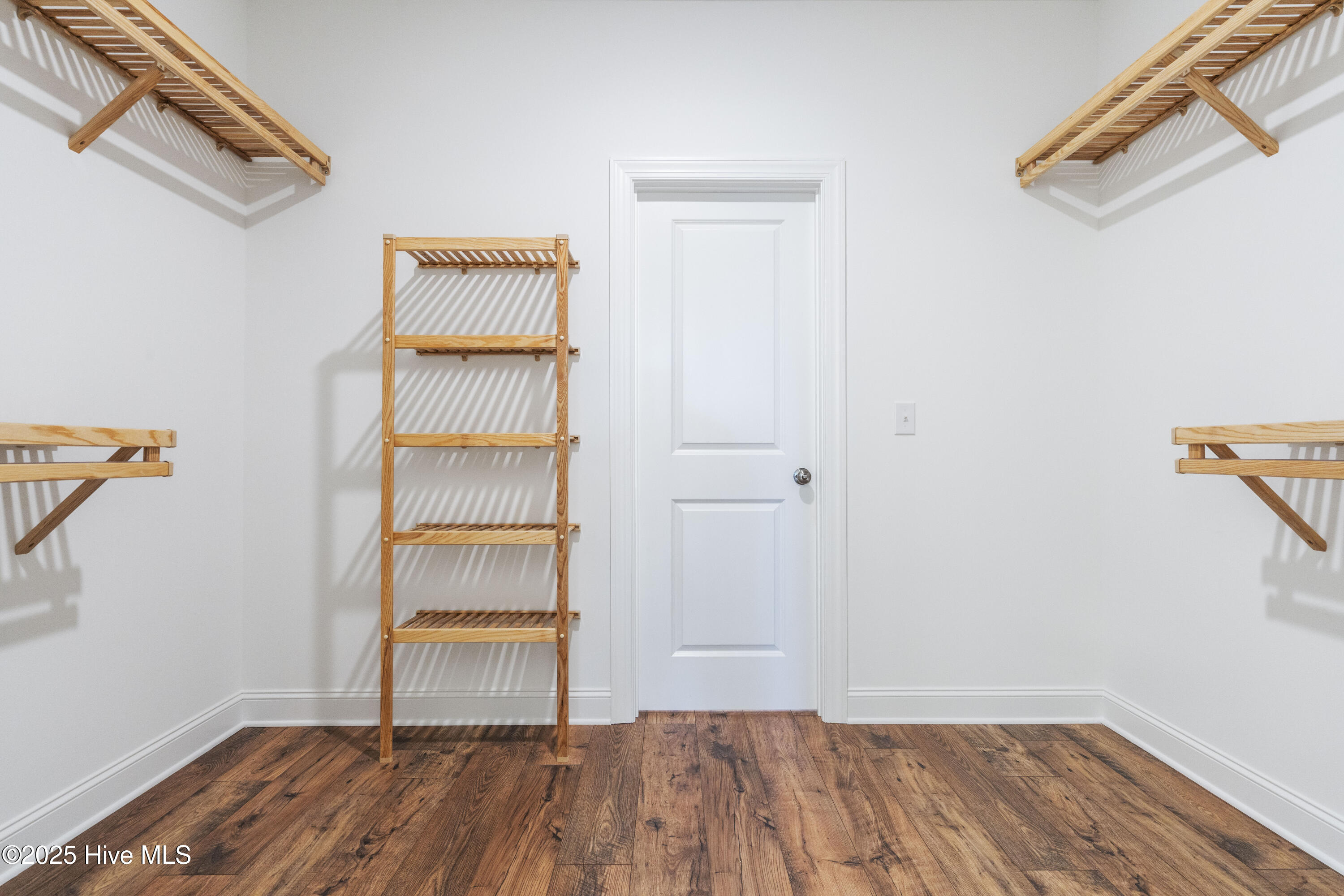 1246 Formosa Drive SE, 83