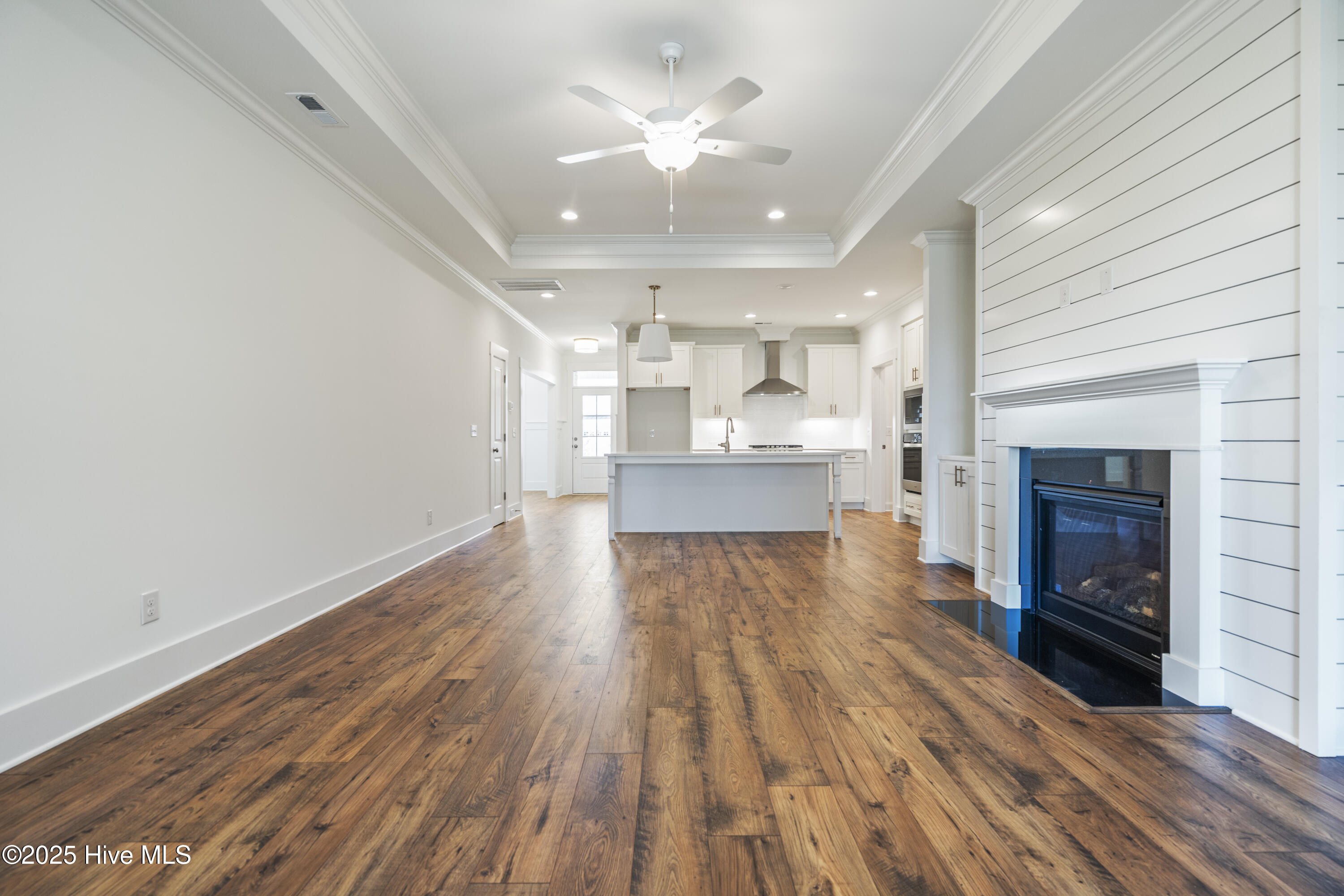 1246 Formosa Drive SE, 83