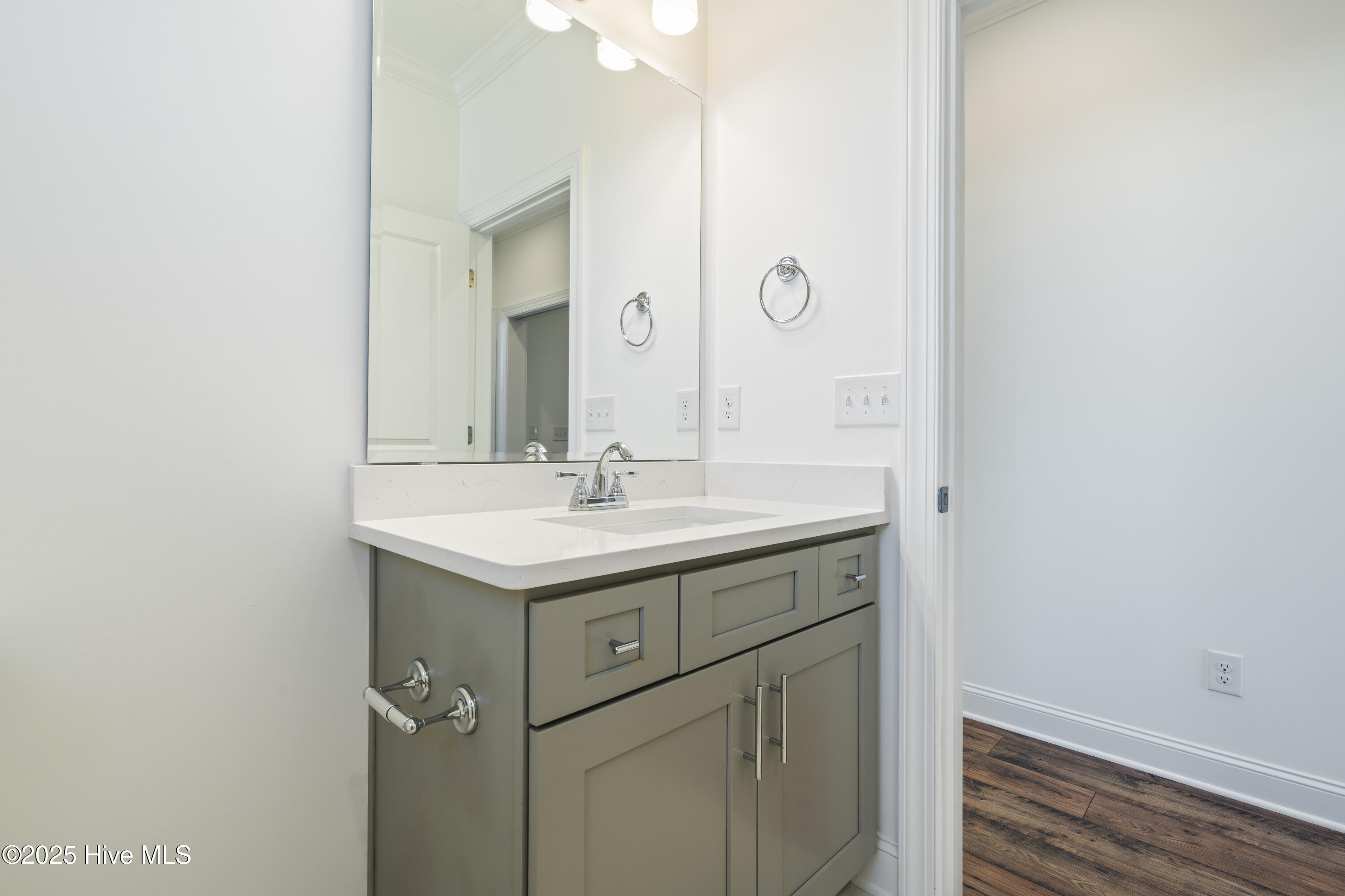 1246 Formosa Drive SE, 83