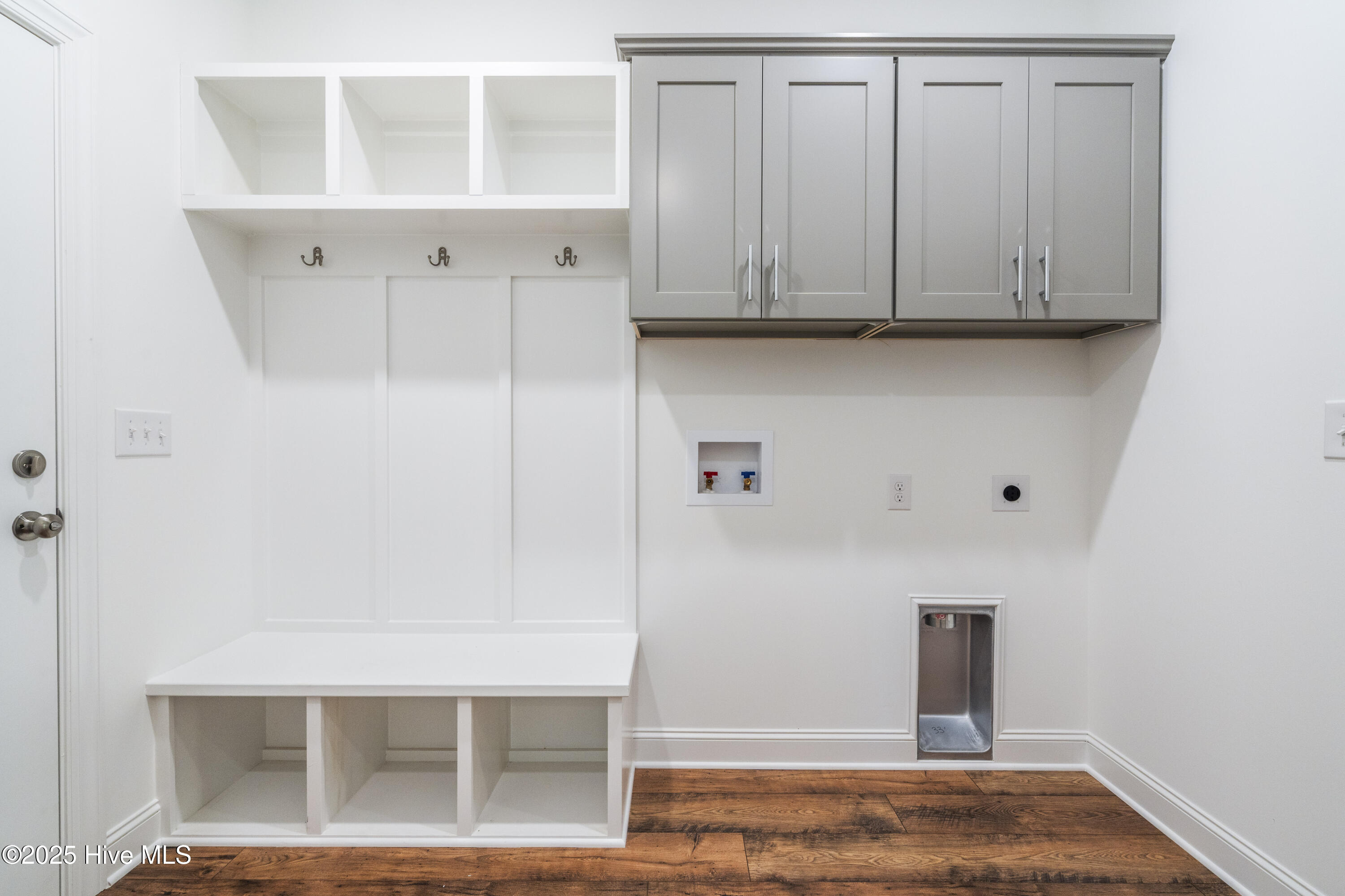 1246 Formosa Drive SE, 83