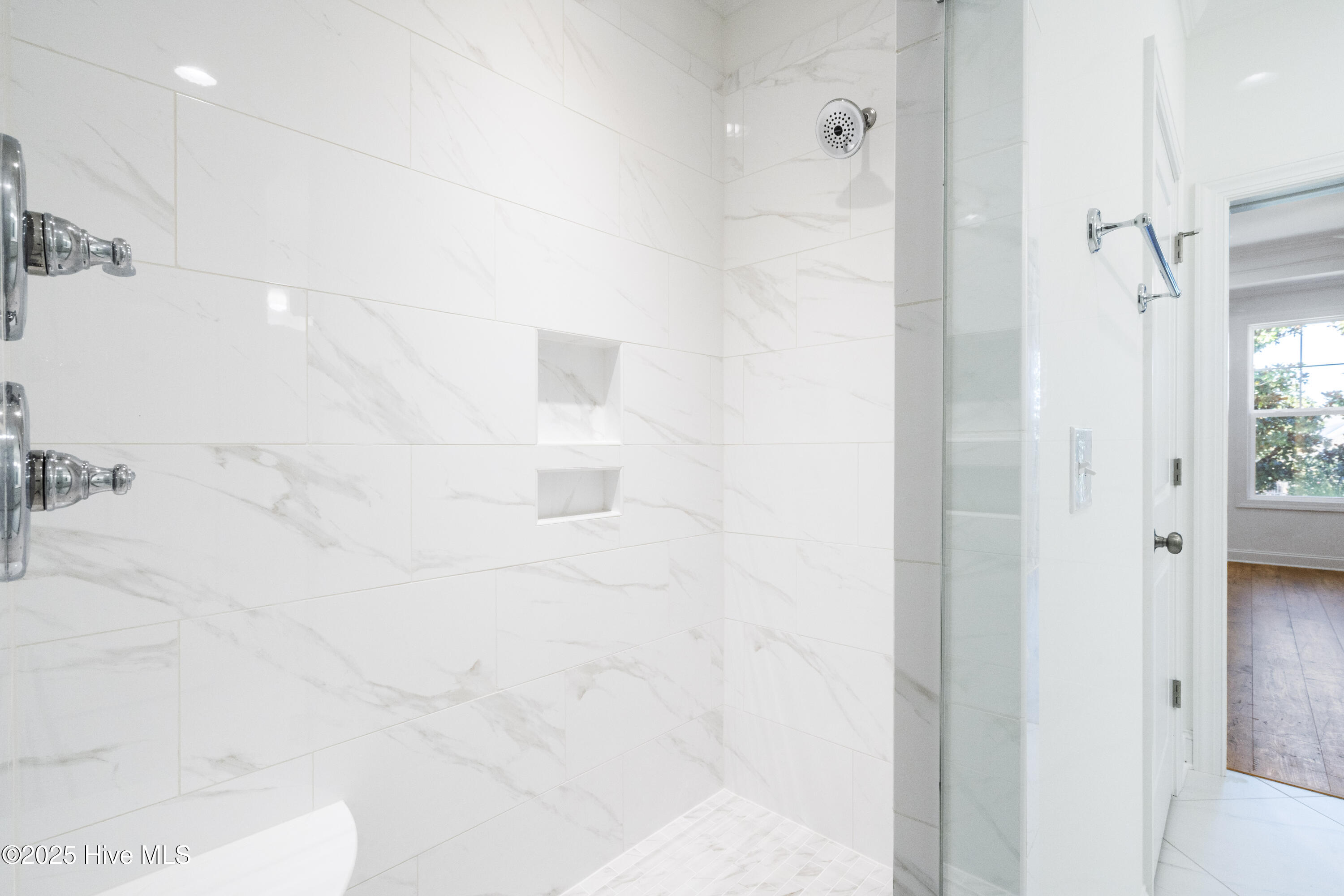 1246 Formosa Drive SE, 83