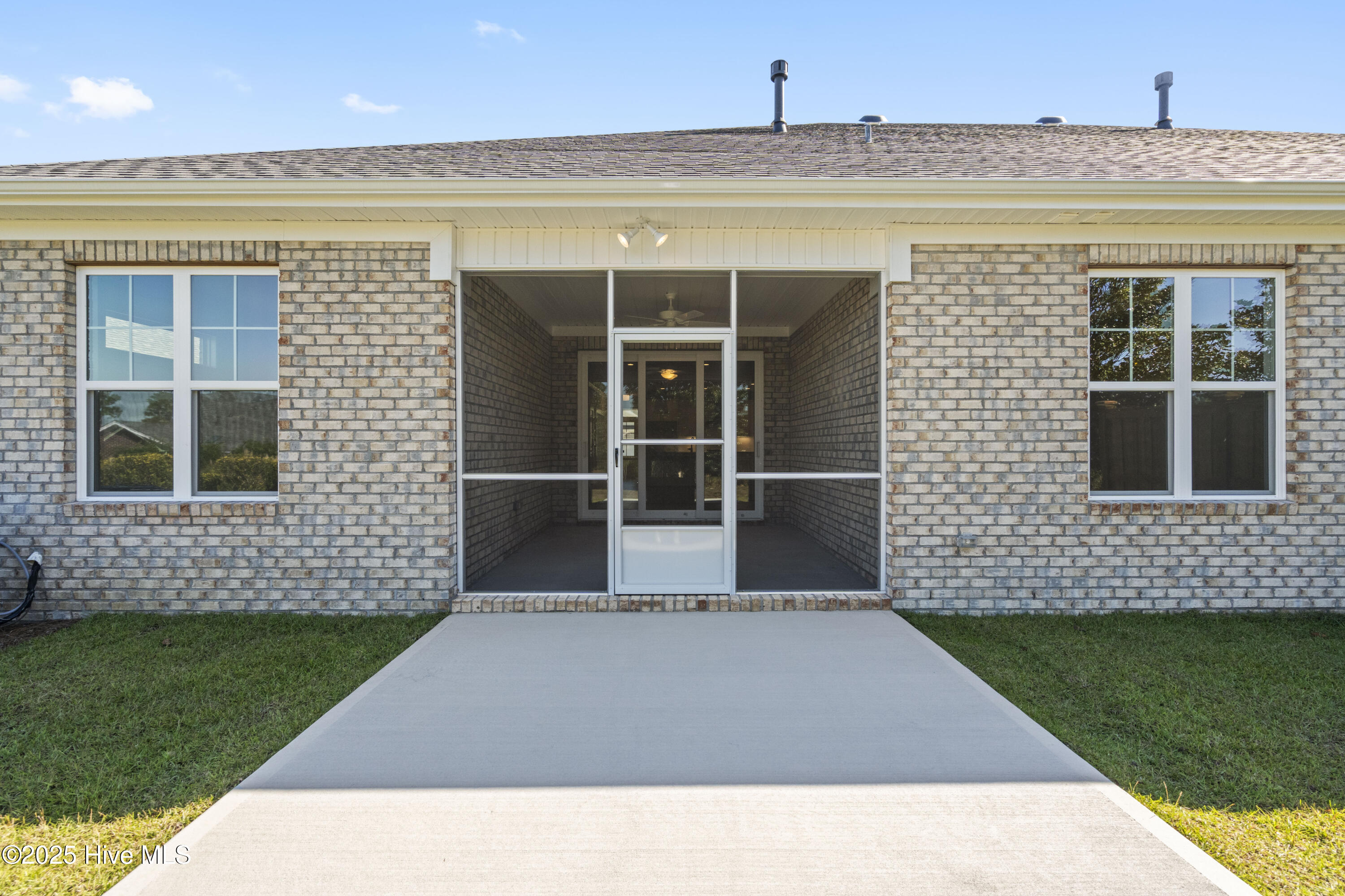 1246 Formosa Drive SE, 83