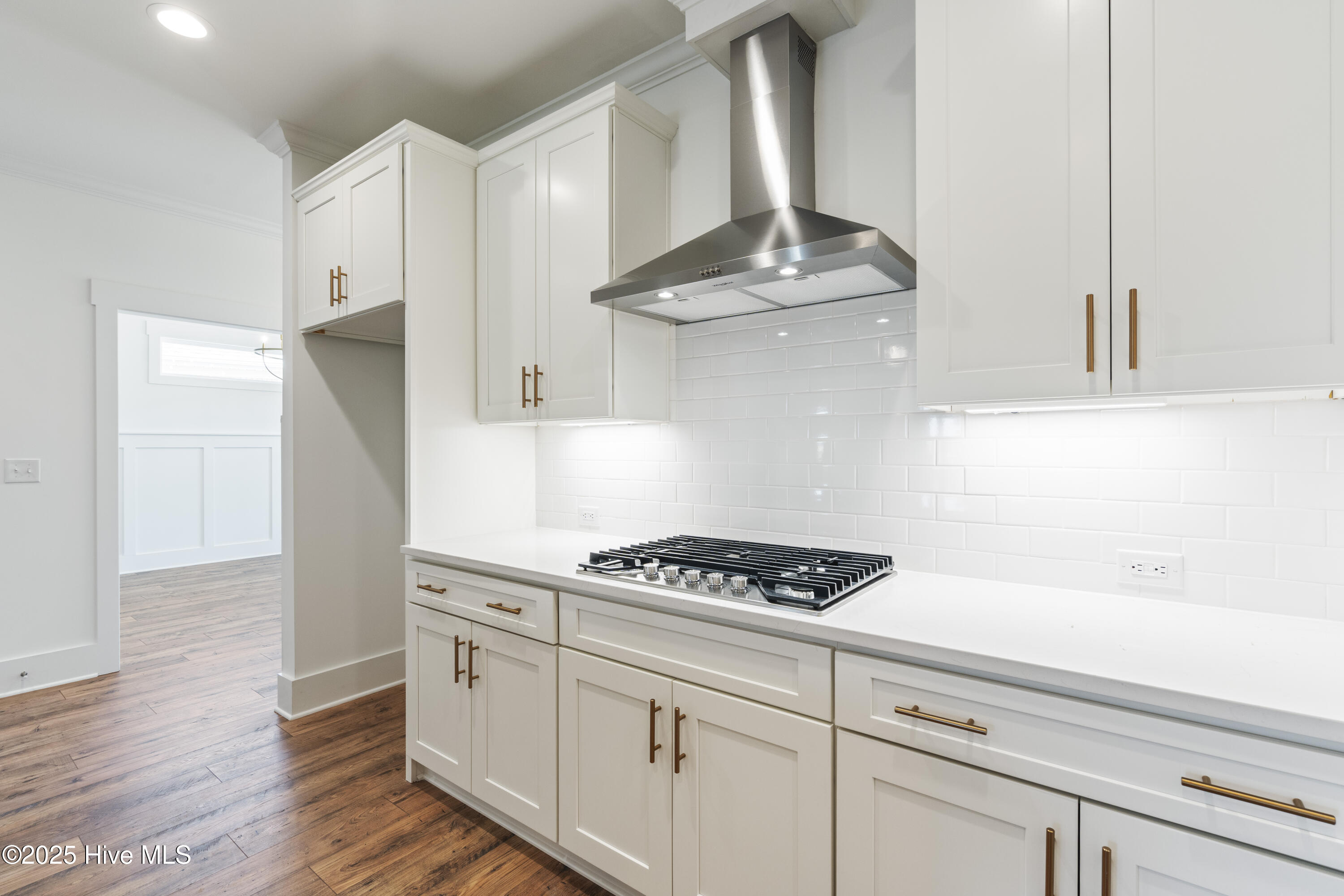 1246 Formosa Drive SE, 83