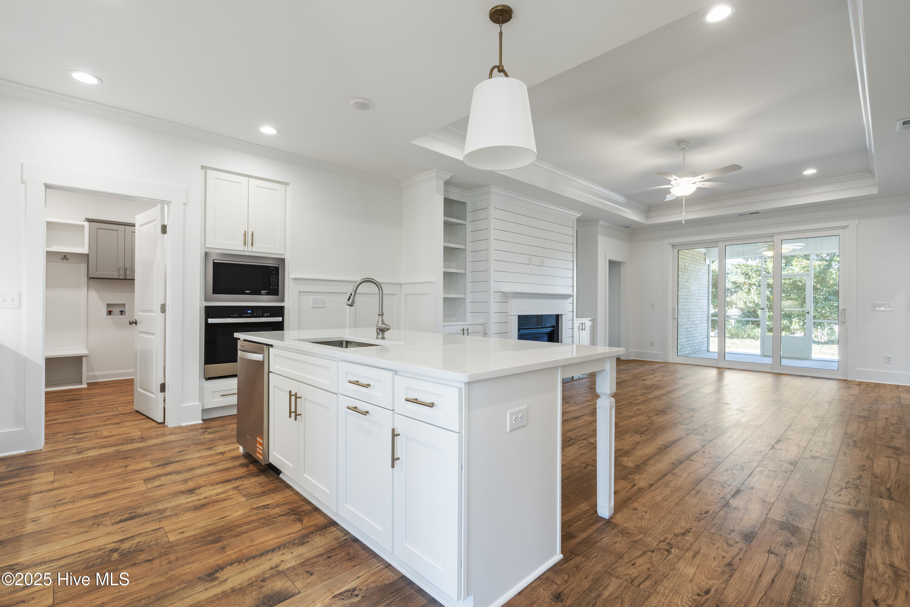 1246 Formosa Drive SE, 83