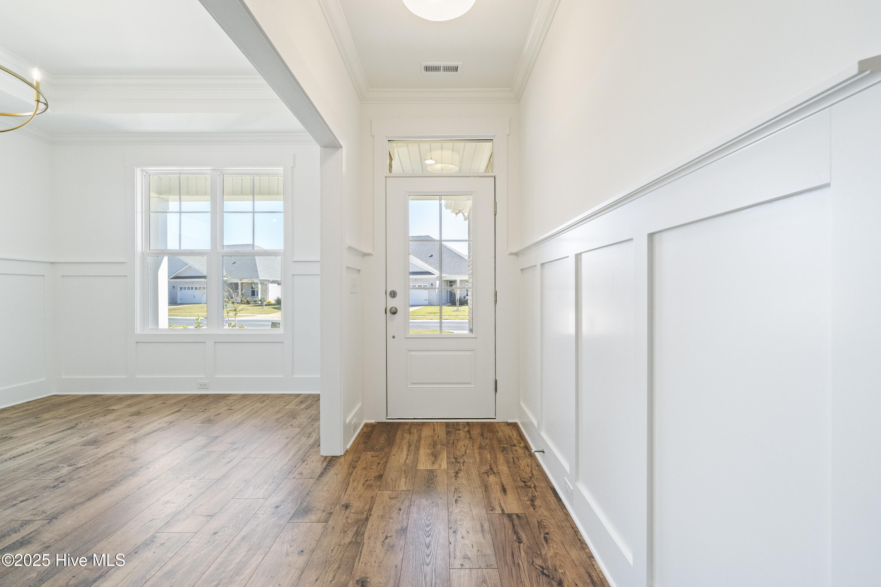 1246 Formosa Drive SE, 83