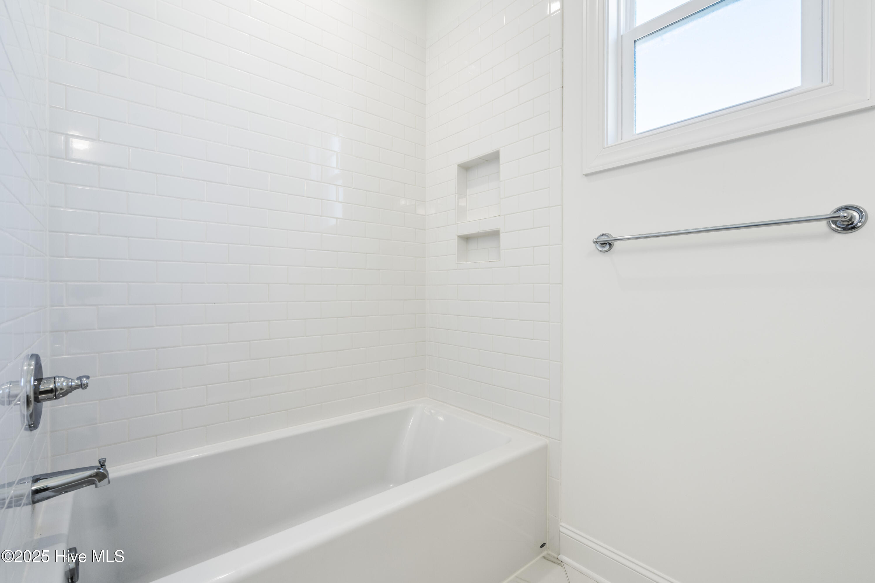 1246 Formosa Drive SE, 83