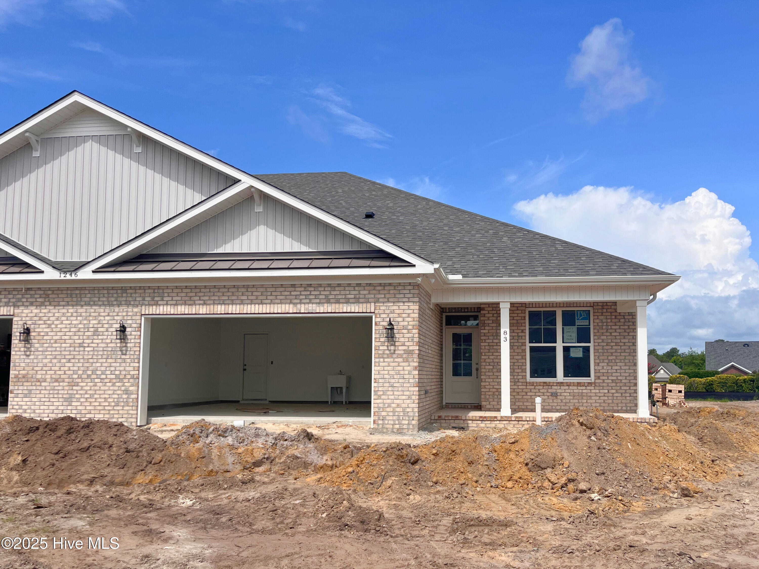 1246 Formosa Drive SE, 83