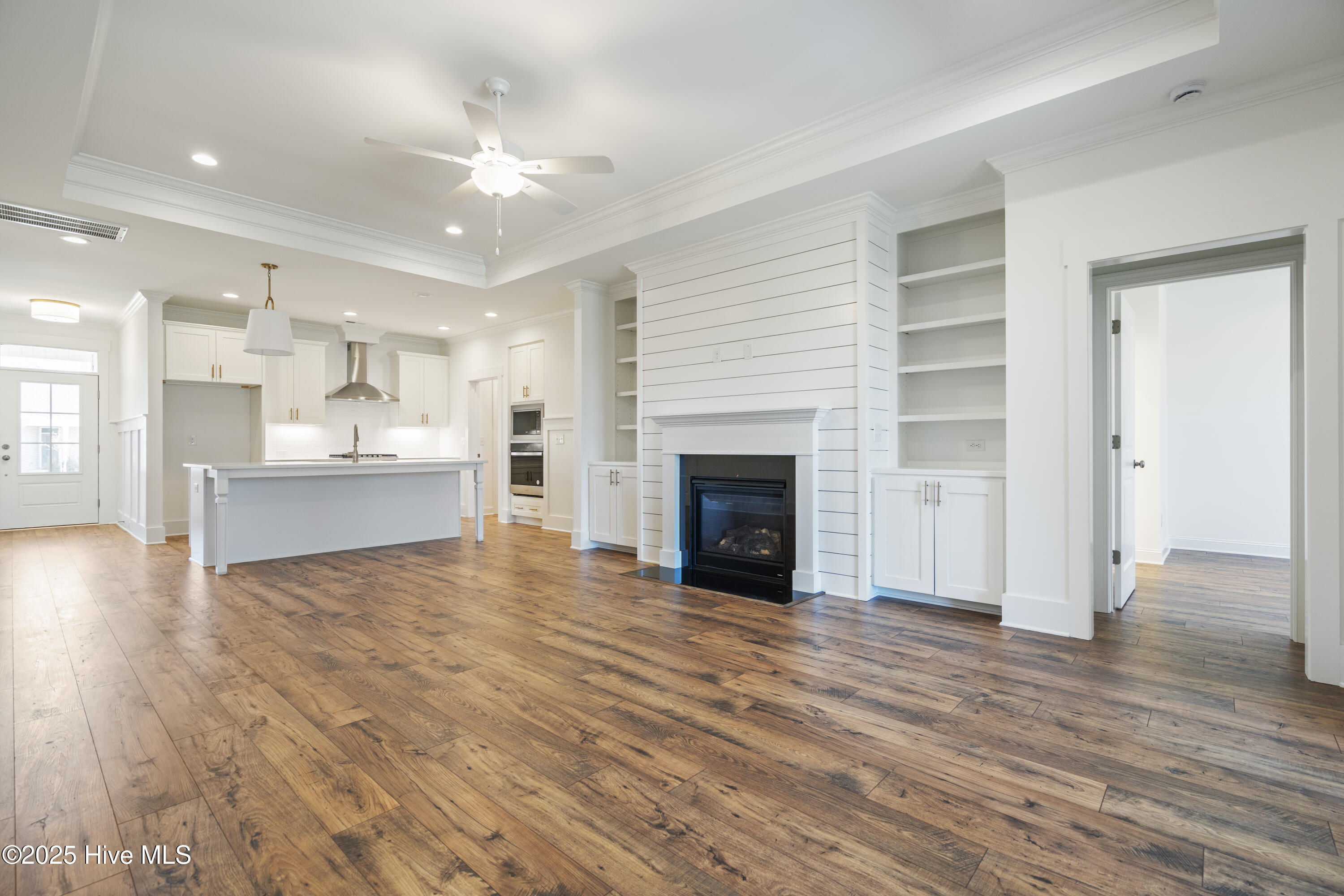 1246 Formosa Drive SE, 83