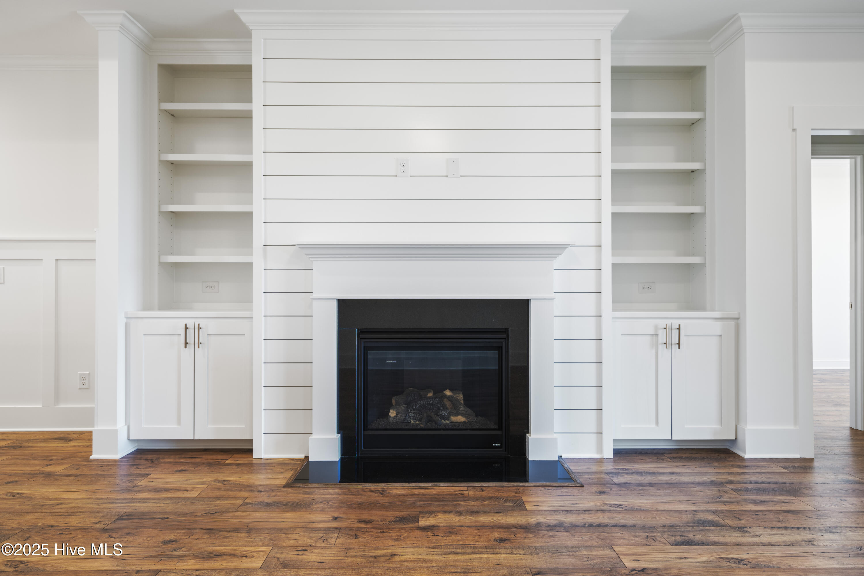 1246 Formosa Drive SE, 83