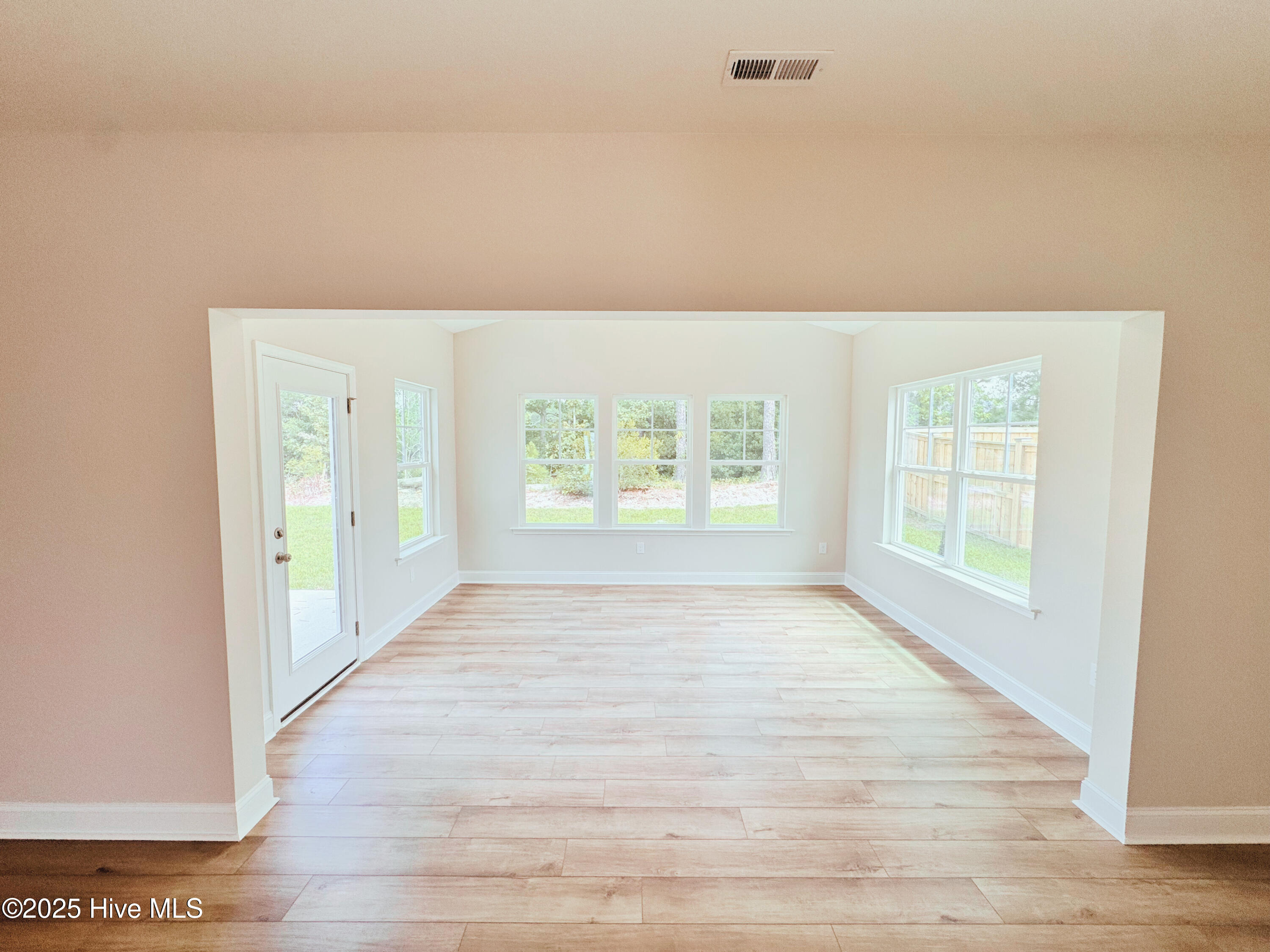 822 Red Sky Drive NE