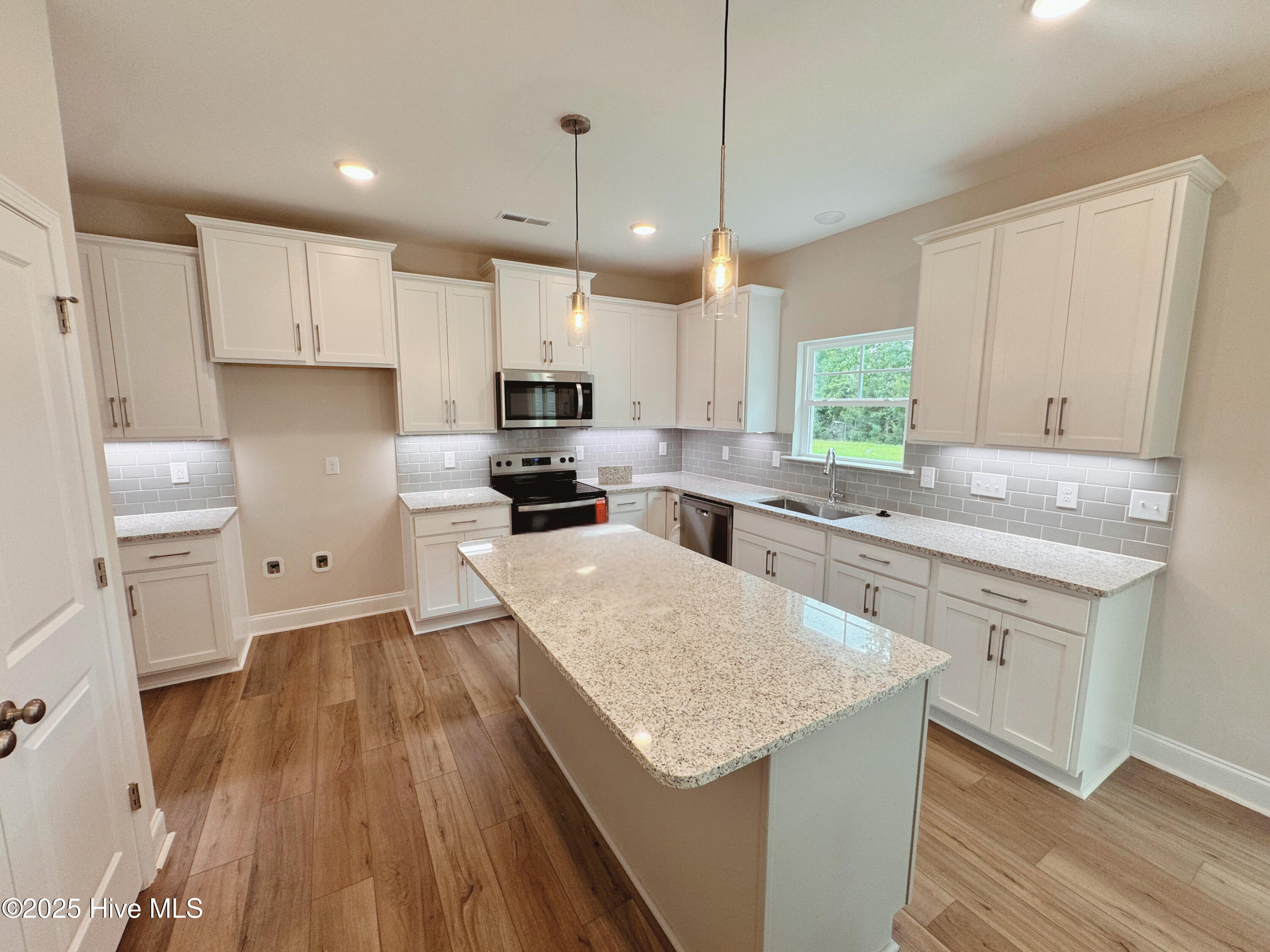 2009 Twilight Drive NE