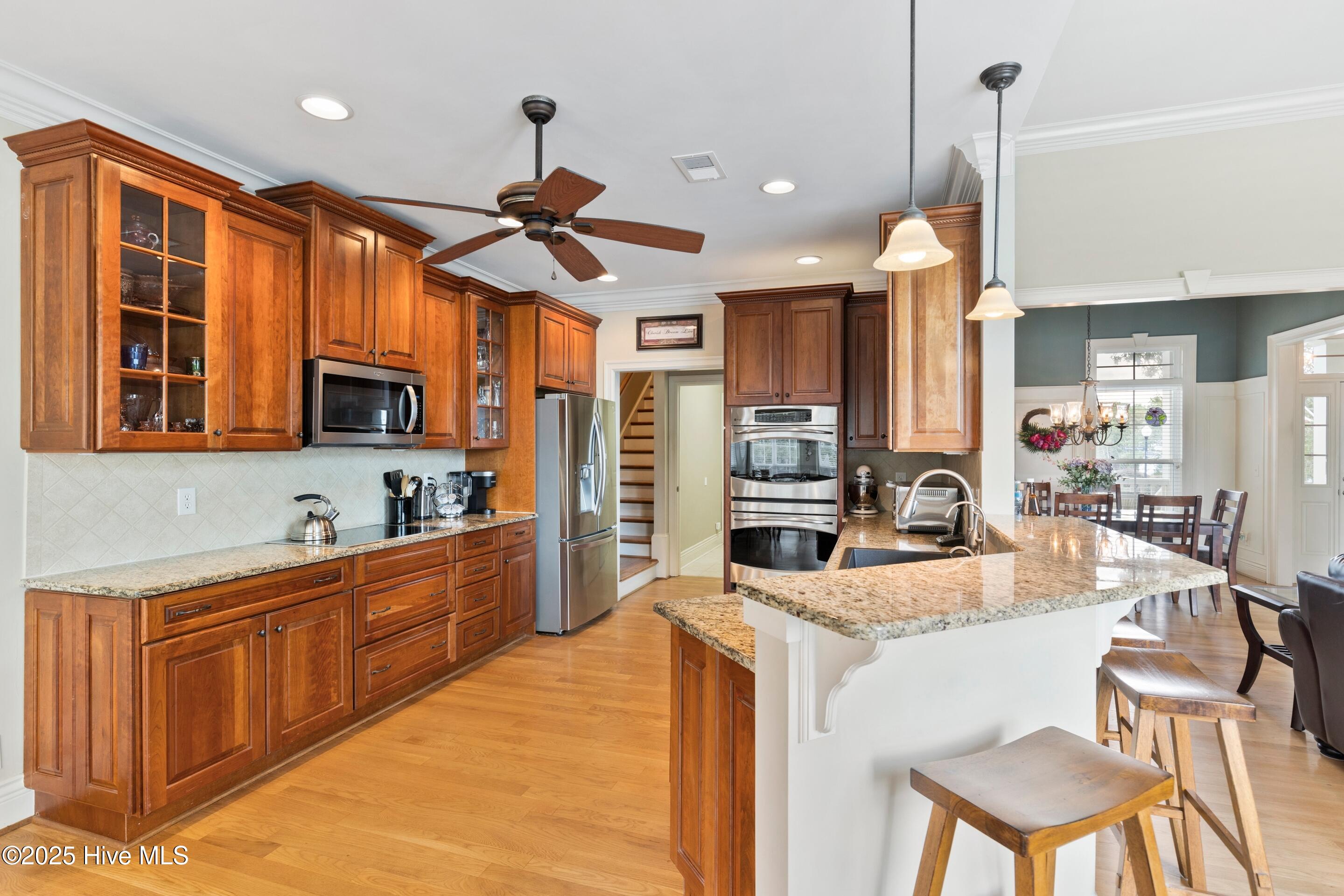 3298 Kensington Square SW